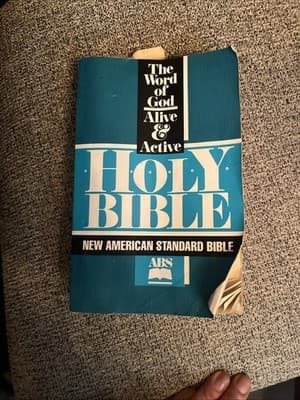 New the Word of God Alive & Active Holy Bible (Today's English Version) GREEN BL - Image 1