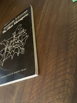 The Glass Menagerie - paperback, Tennessee Williams, 9780811214049 - Thumbnail 4