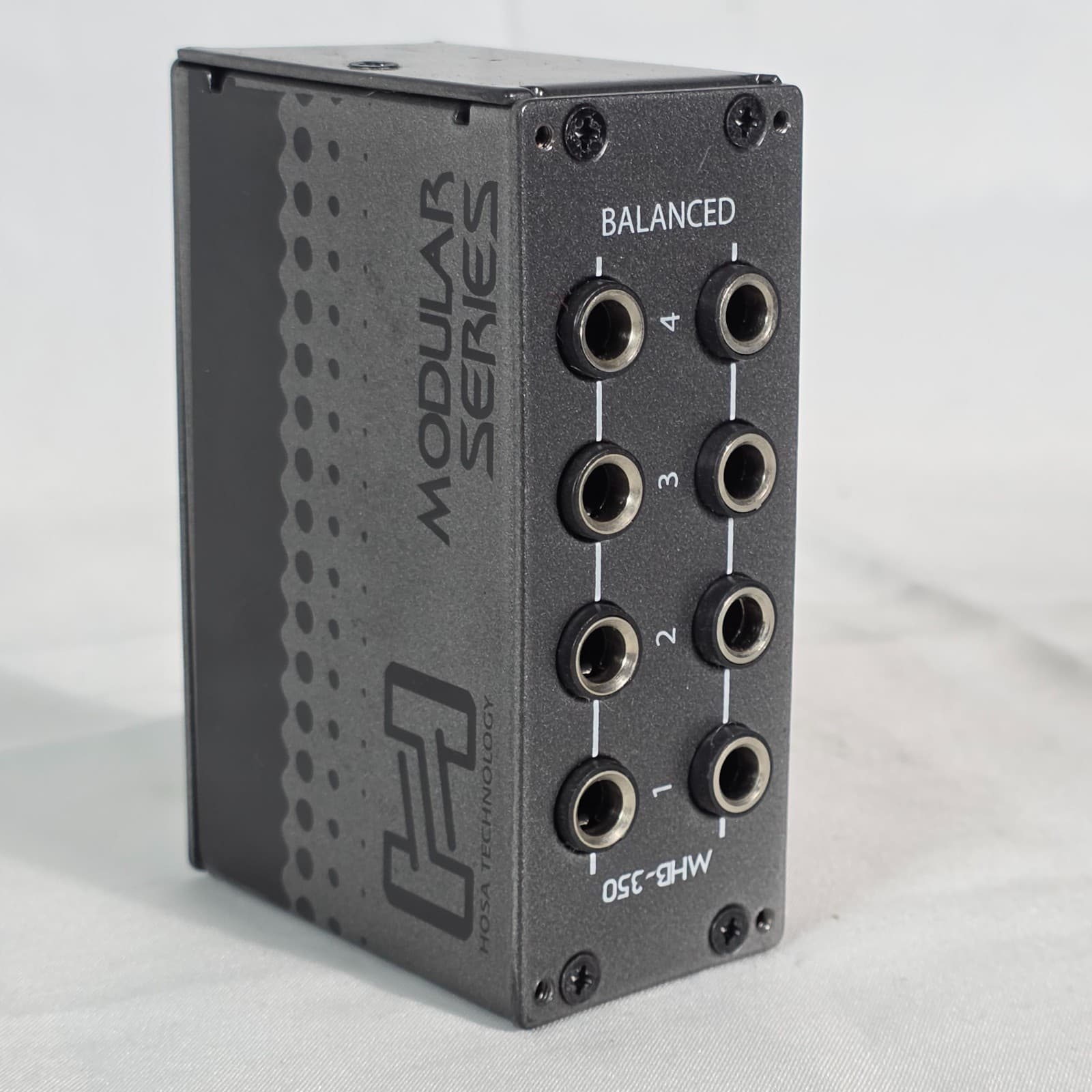 Hosa MHB-350 Modular Series 8-Point Patch Bay Module 1/4" TRS Balanced Analog - Image 1