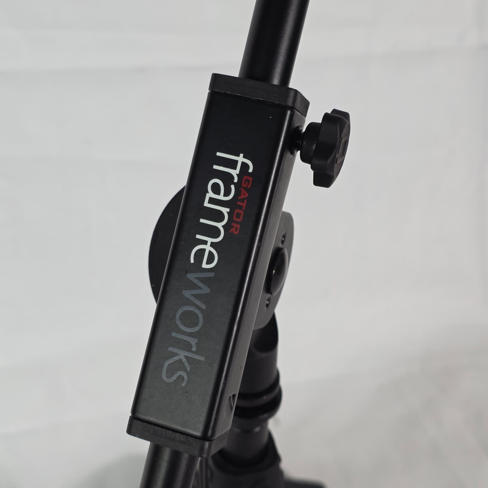 Gator Frameworks GFW-MIC-0822 Compact Base Desktop Telescoping Boom Mic Stand - Thumbnail 3