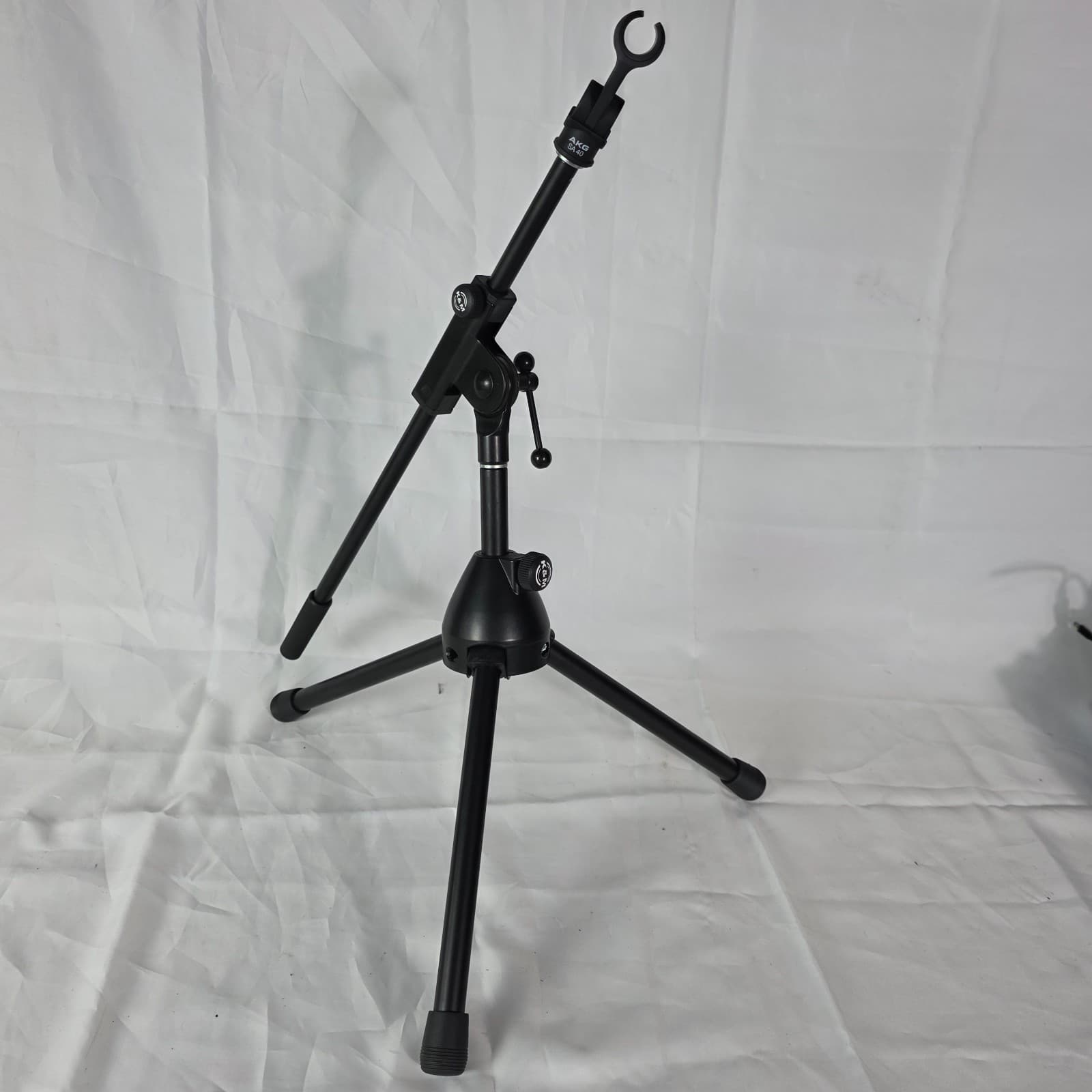 Set of 3 König & Meyer 25950 Black Low Profile Tripod Mic Stand with Boom Arm - Image 1
