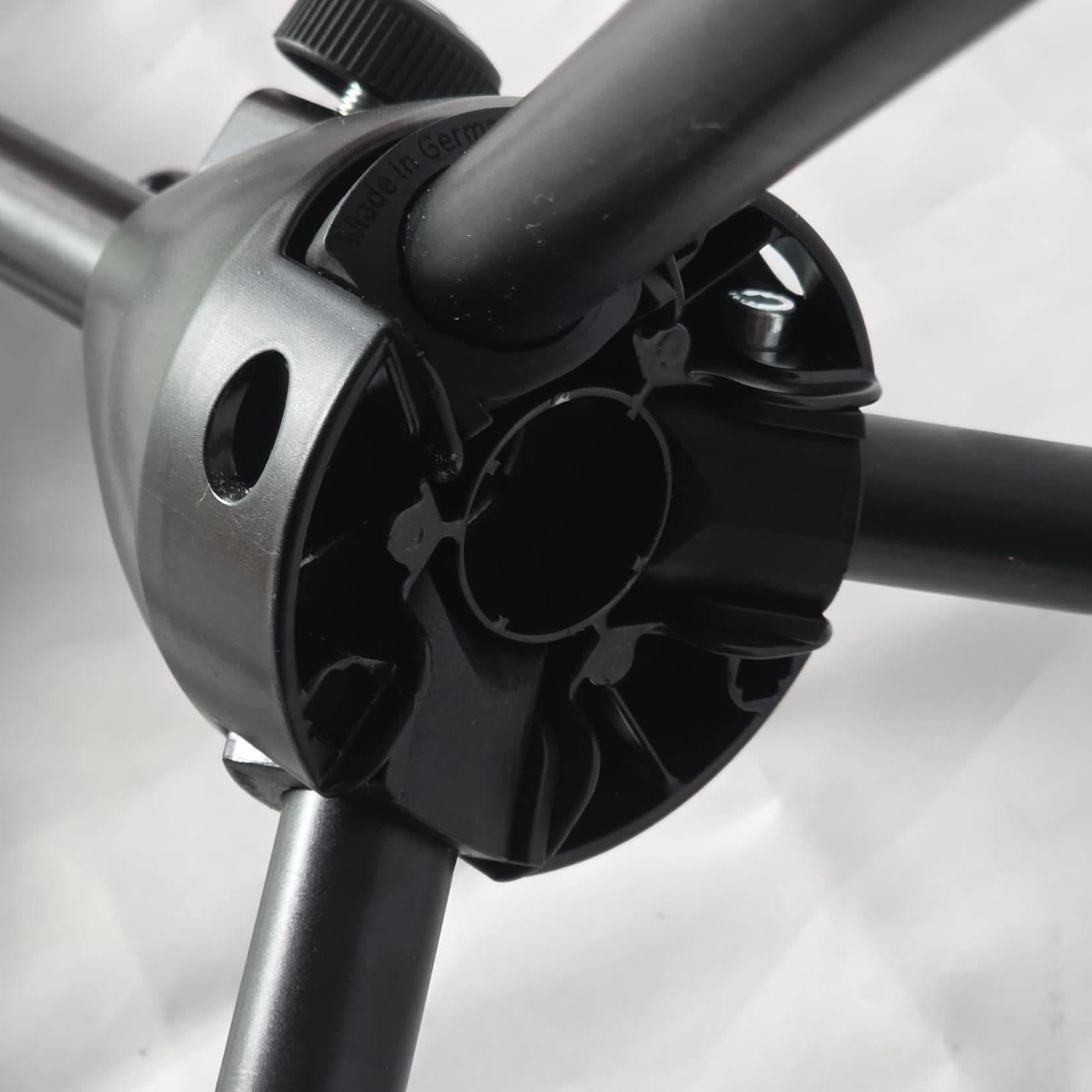 Set of 3 König & Meyer 25950 Black Low Profile Tripod Mic Stand with Boom Arm - Thumbnail 6