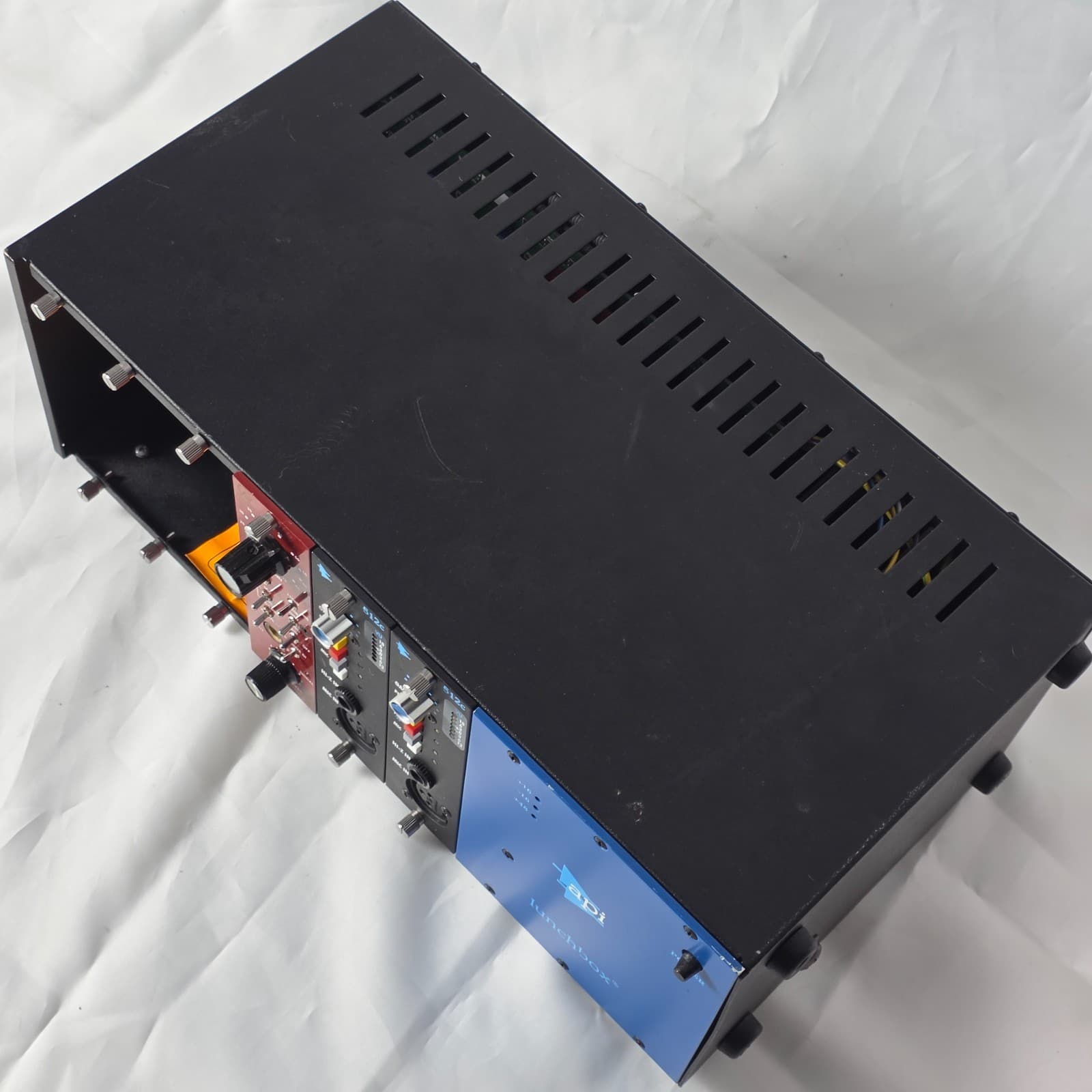 2API 512c Preamp Pair + Golden Age Project Pre-500in API 6B Lunchbox Rack Black - Thumbnail 4