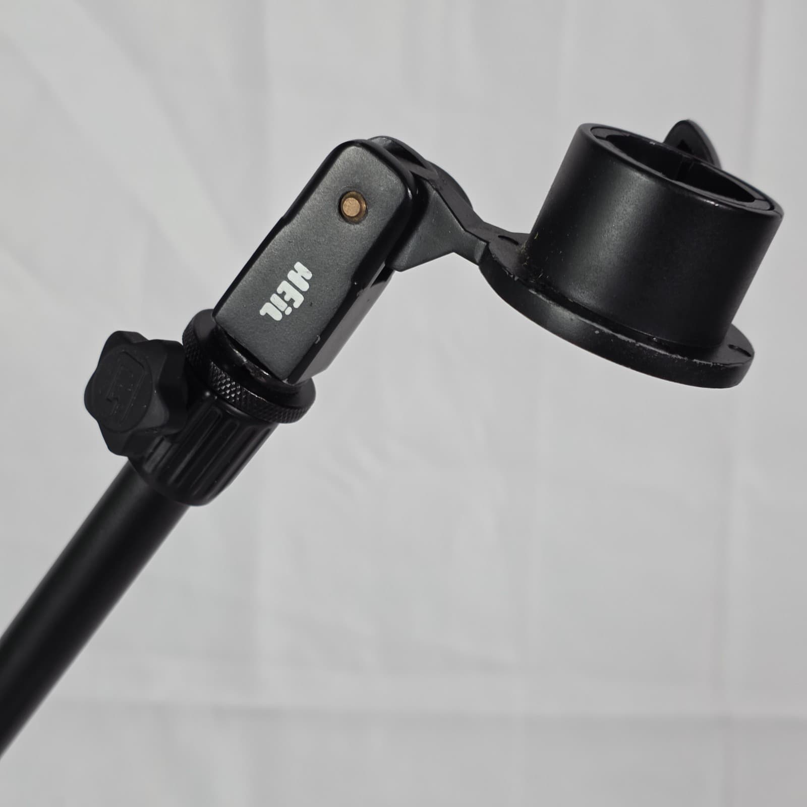 Gator Frameworks GFW-MIC-0822 Compact Base Desktop Telescoping Boom Mic Stand - Thumbnail 5