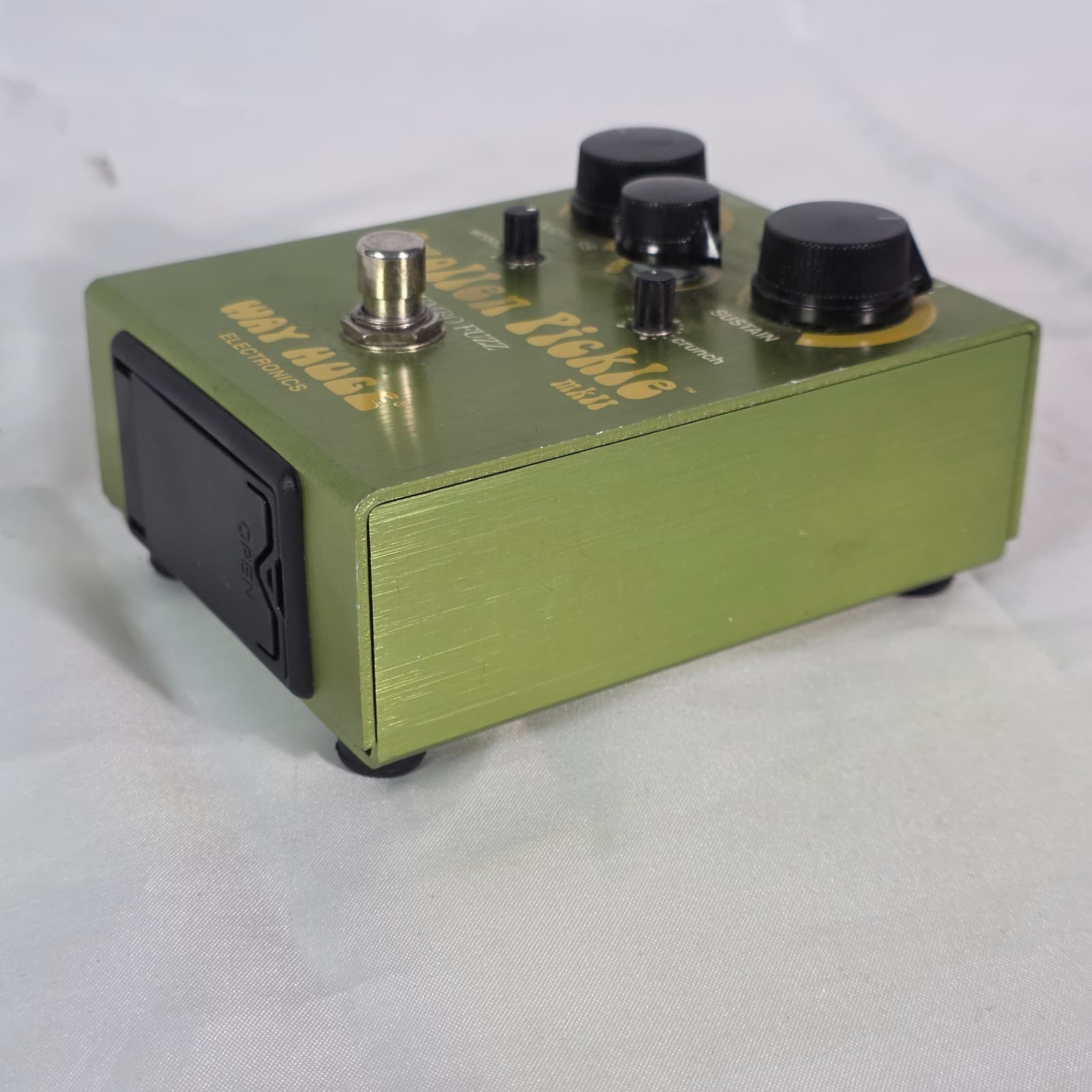 Way Huge Swollen Pickle MkIIS Jumbo Fuzz Guitar Effects Pedal WHE201 - Dunlop - Thumbnail 4