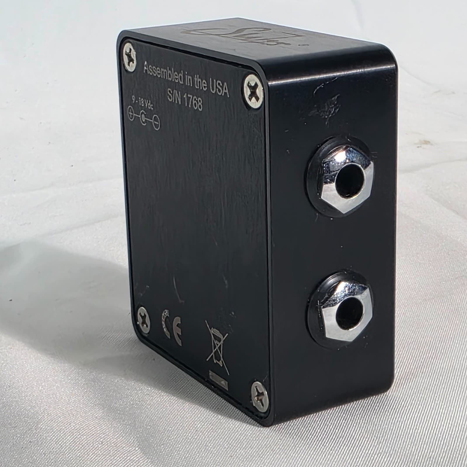 Suhr Buffer Guitar Effects Pedal Active Signal Buffer & ISO Output - Black - Thumbnail 4