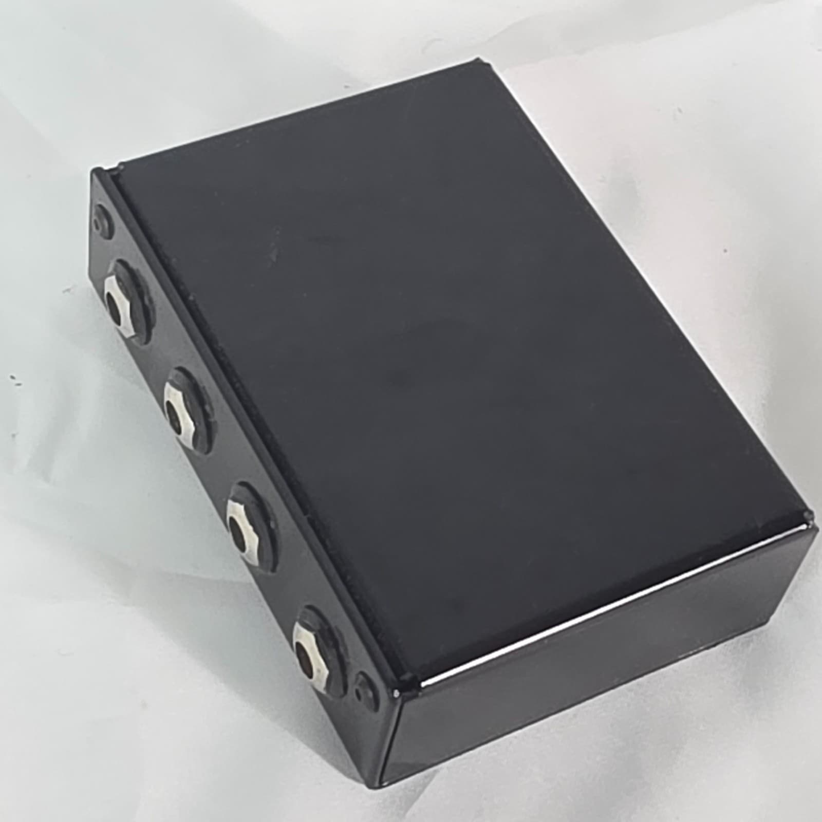 Radial Engineering Tonebone Cab-Link Speaker Cabinet Combiner Parallel Series - Thumbnail 6