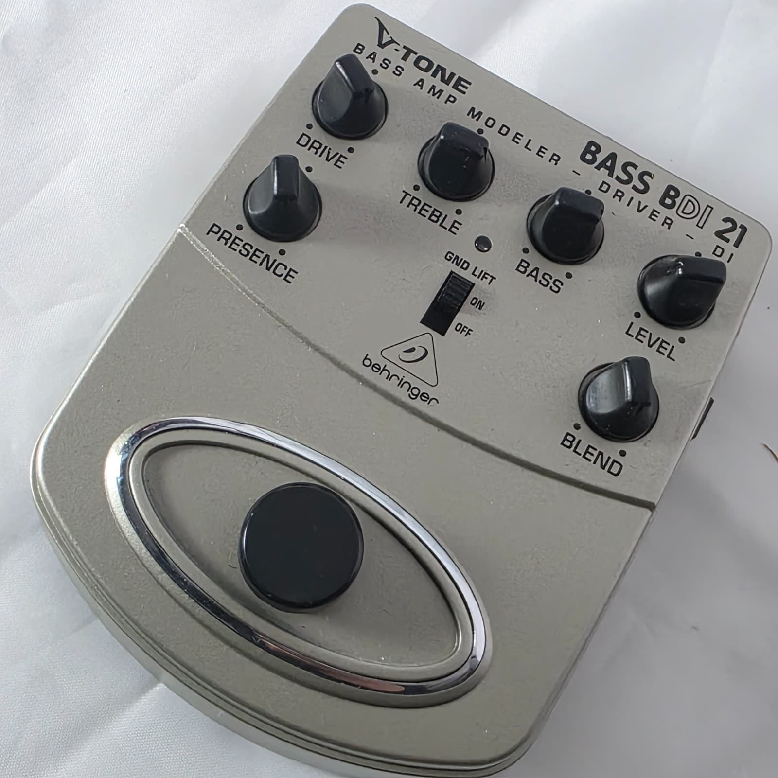 Behringer BDI21 V-Tone Bass Amp Analog 9 Watts Modeler Recording Driver DI Pedal - Thumbnail 2