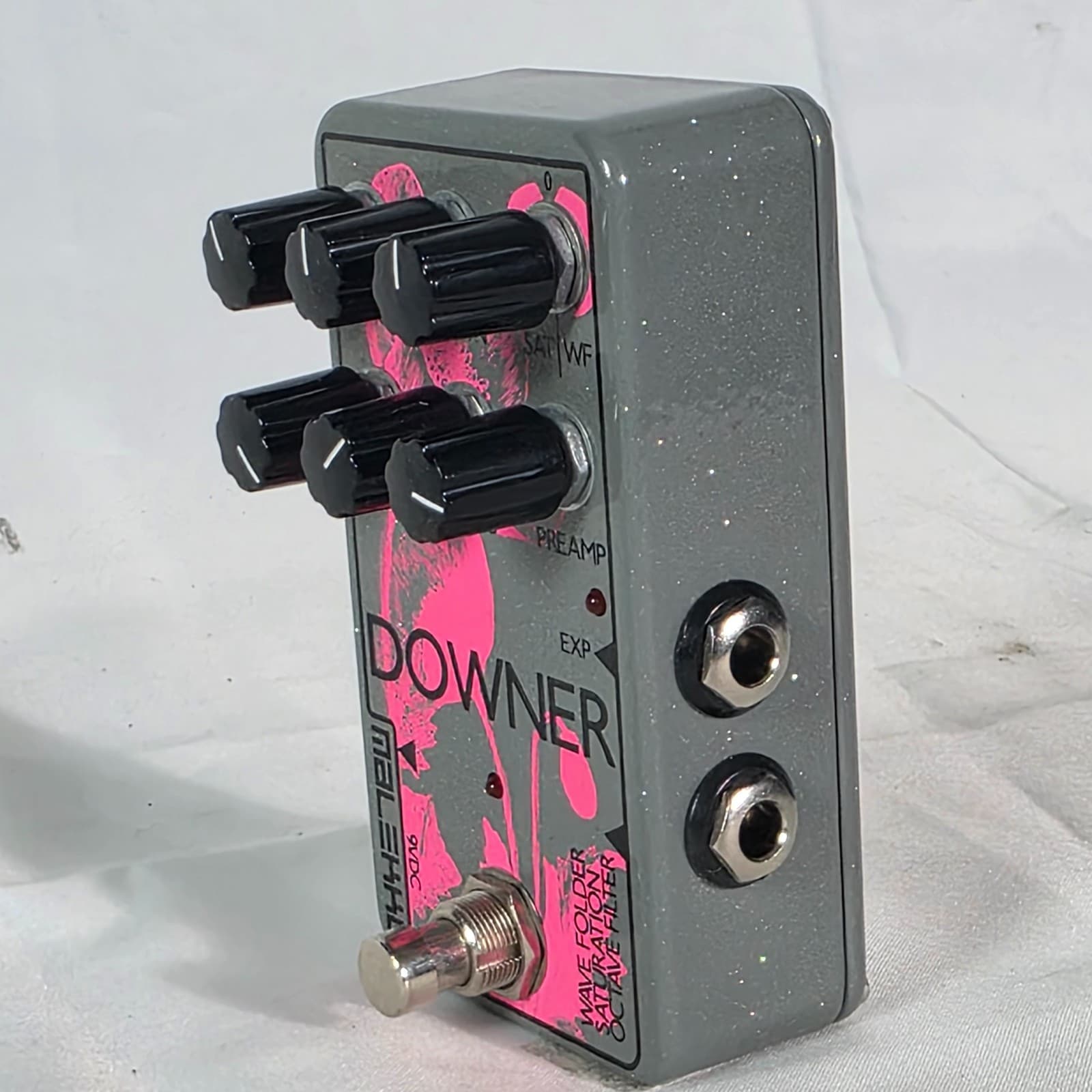 Malekko Heavy Industry Downer Wavefolder Saturation Octave Filter Guitar Pedal - Thumbnail 2
