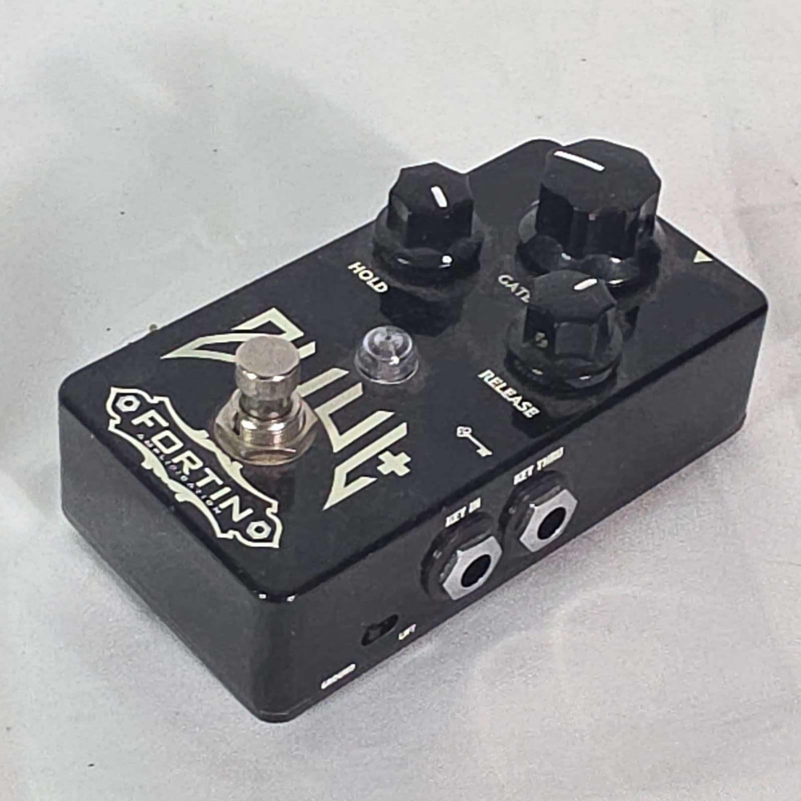 Fortin Amplification Zuul Plus Noise Gate Effects Pedal - Blackout Edition - Thumbnail 4