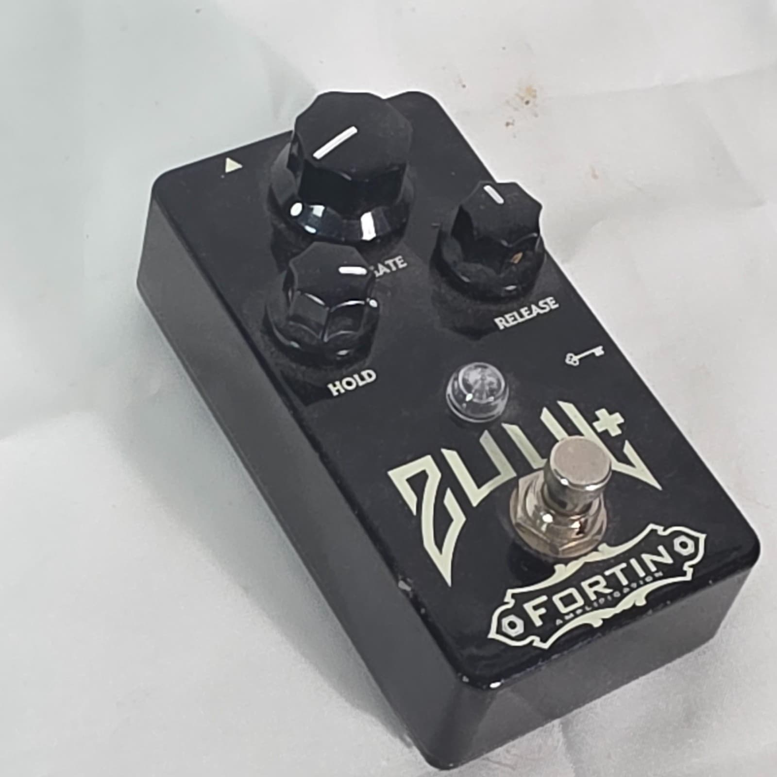 Fortin Amplification Zuul Plus Noise Gate Effects Pedal - Blackout Edition - Thumbnail 3