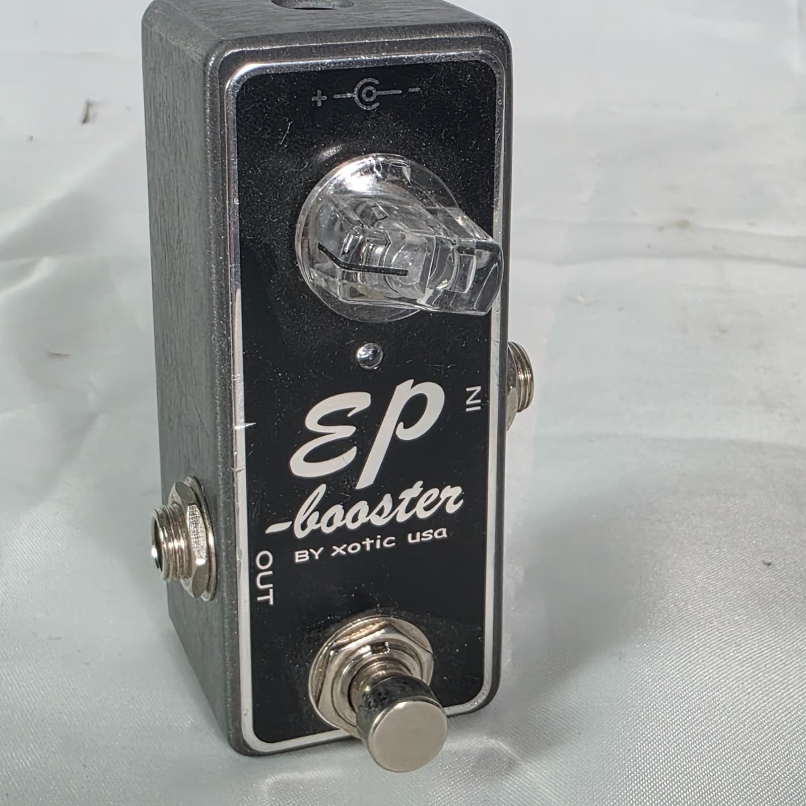 Xotic Effects EP Booster Pedal Mini Clean Boost Guitar Effects Pedal - Black - Thumbnail 2