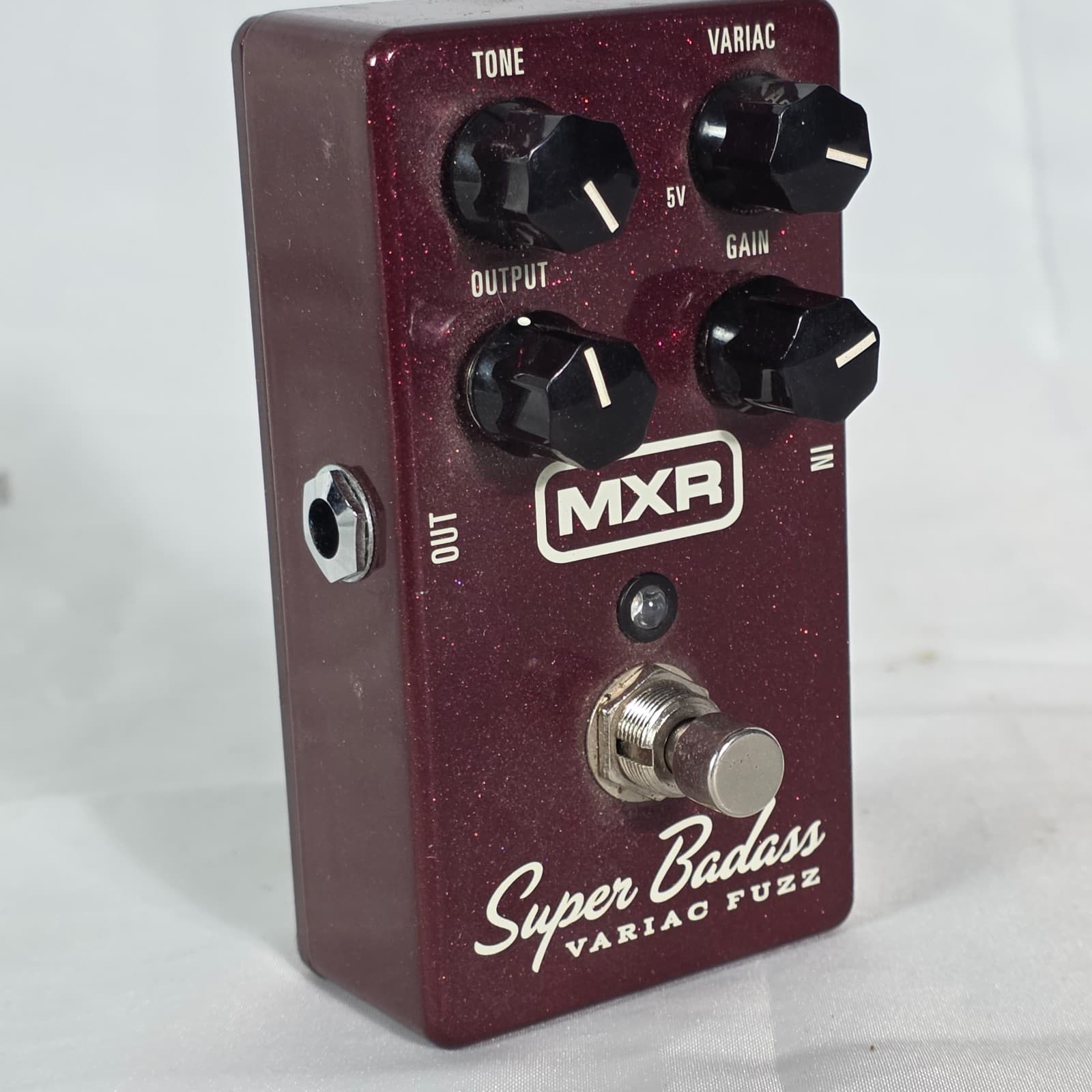 MXR M236 Super Badass Variac Fuzz Guitar Effects Pedal - 5V–15V Sparkle Purple - Thumbnail 6