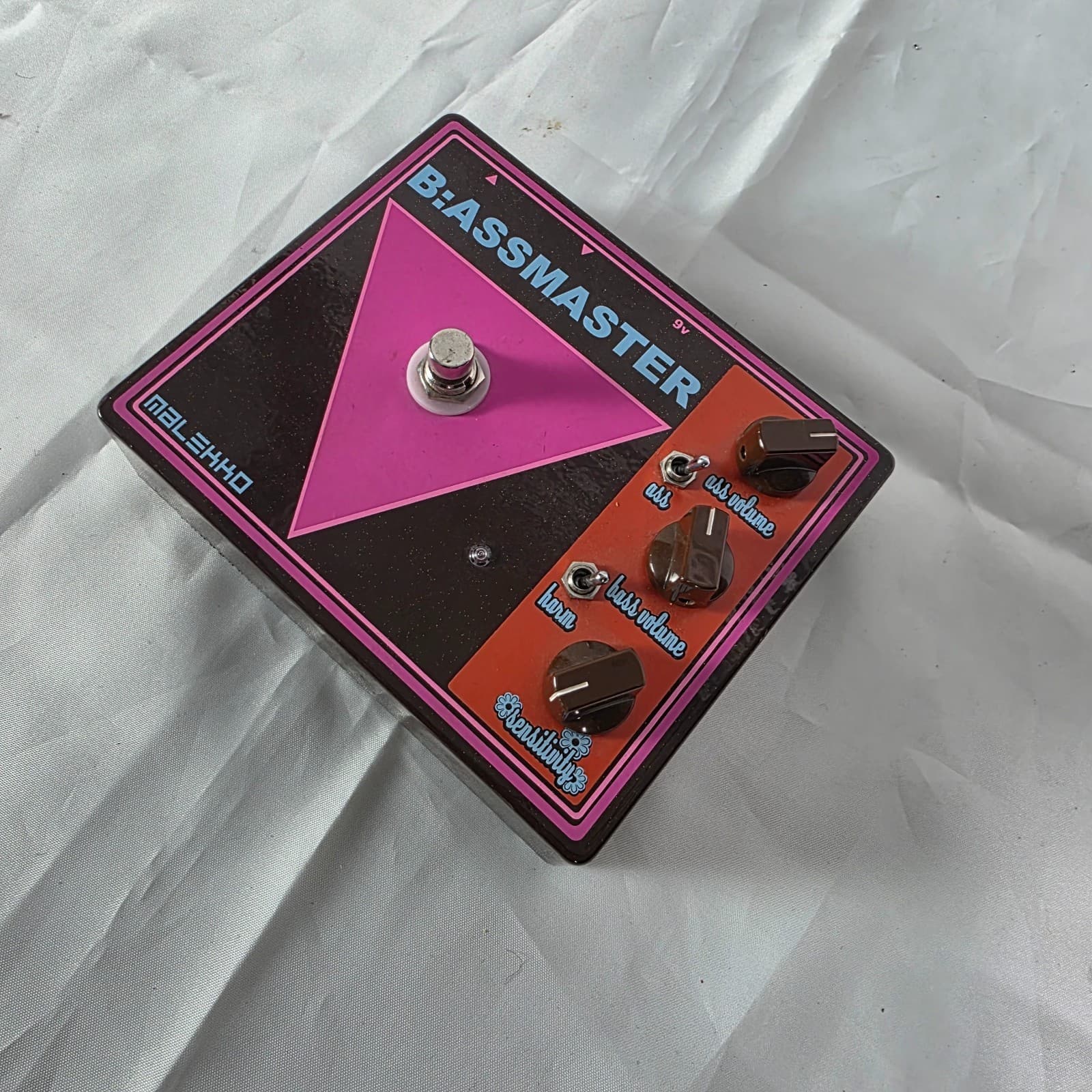 Malekko Heavy Industry B:Assmaster Bass Fuzz Pedal - Maestro Brassmaster Clone - Thumbnail 3