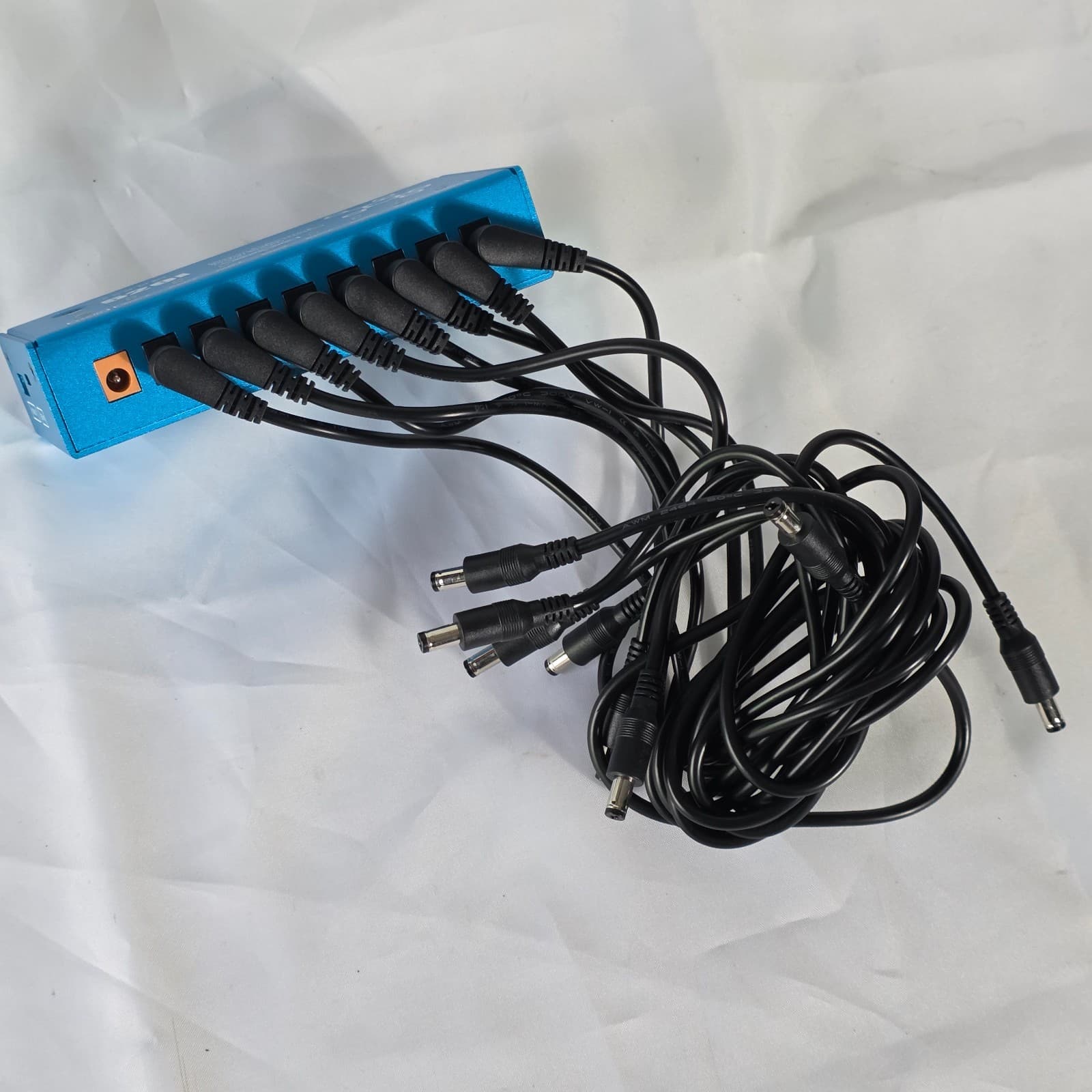 Mission Engineering 529i USB Pedalboard Power Supply with Integrated Battery - Thumbnail 9