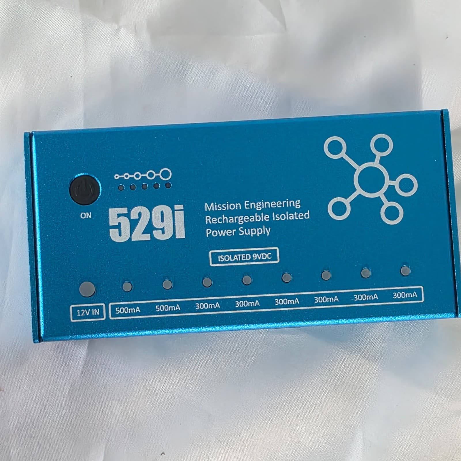 Mission Engineering 529i USB Pedalboard Power Supply with Integrated Battery - Thumbnail 3