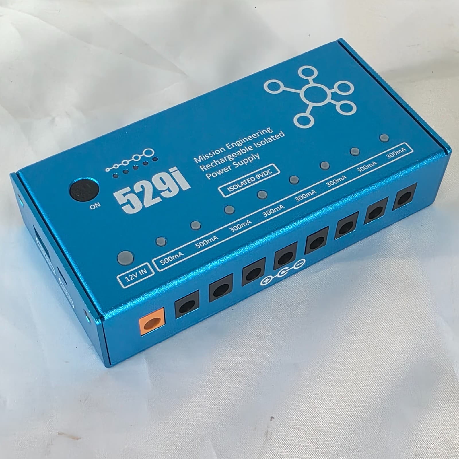 Mission Engineering 529i USB Pedalboard Power Supply with Integrated Battery - Thumbnail 2