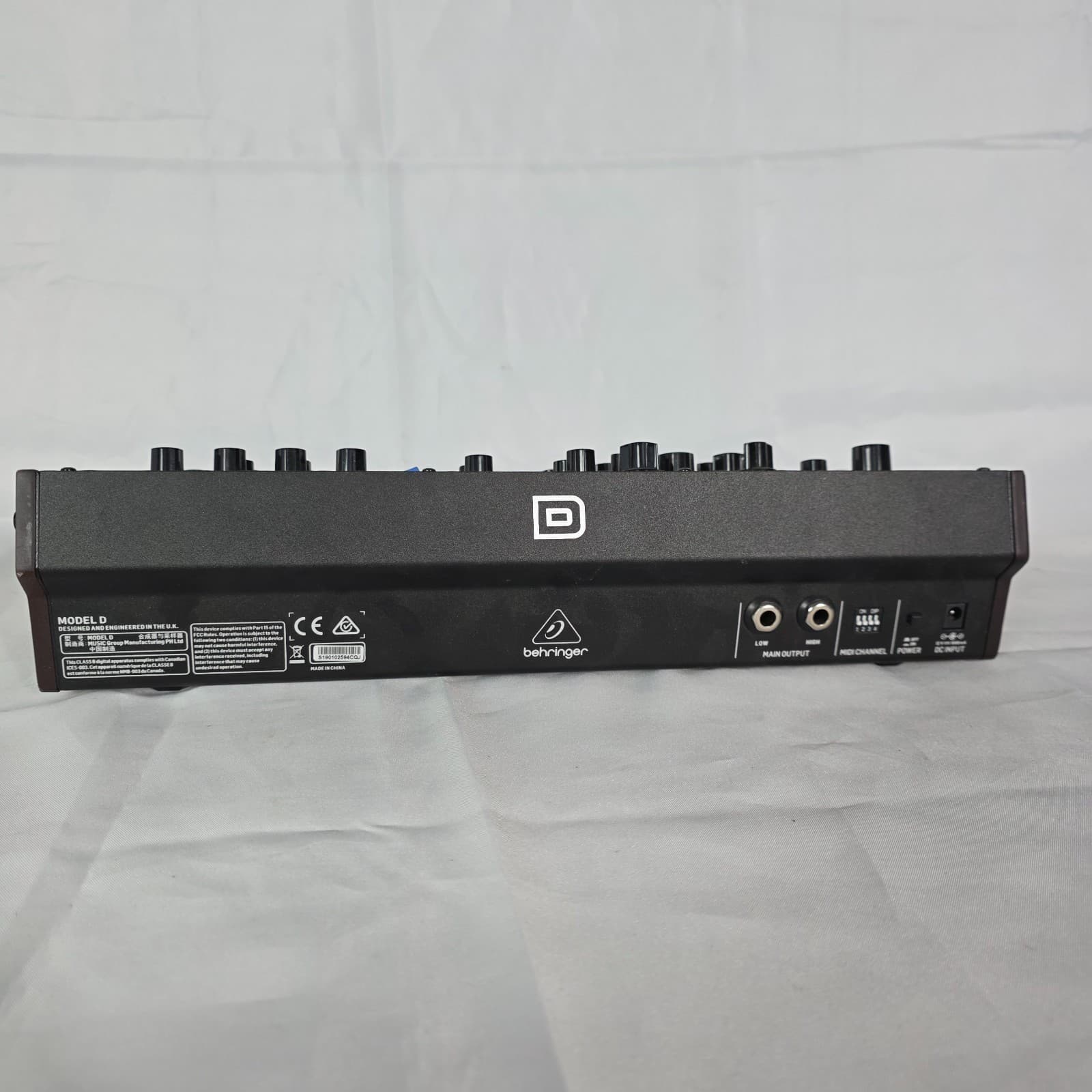 Behringer Model D Analog Desktop Synthesizer - 3-Oscillator Monophonic Synth - Thumbnail 6