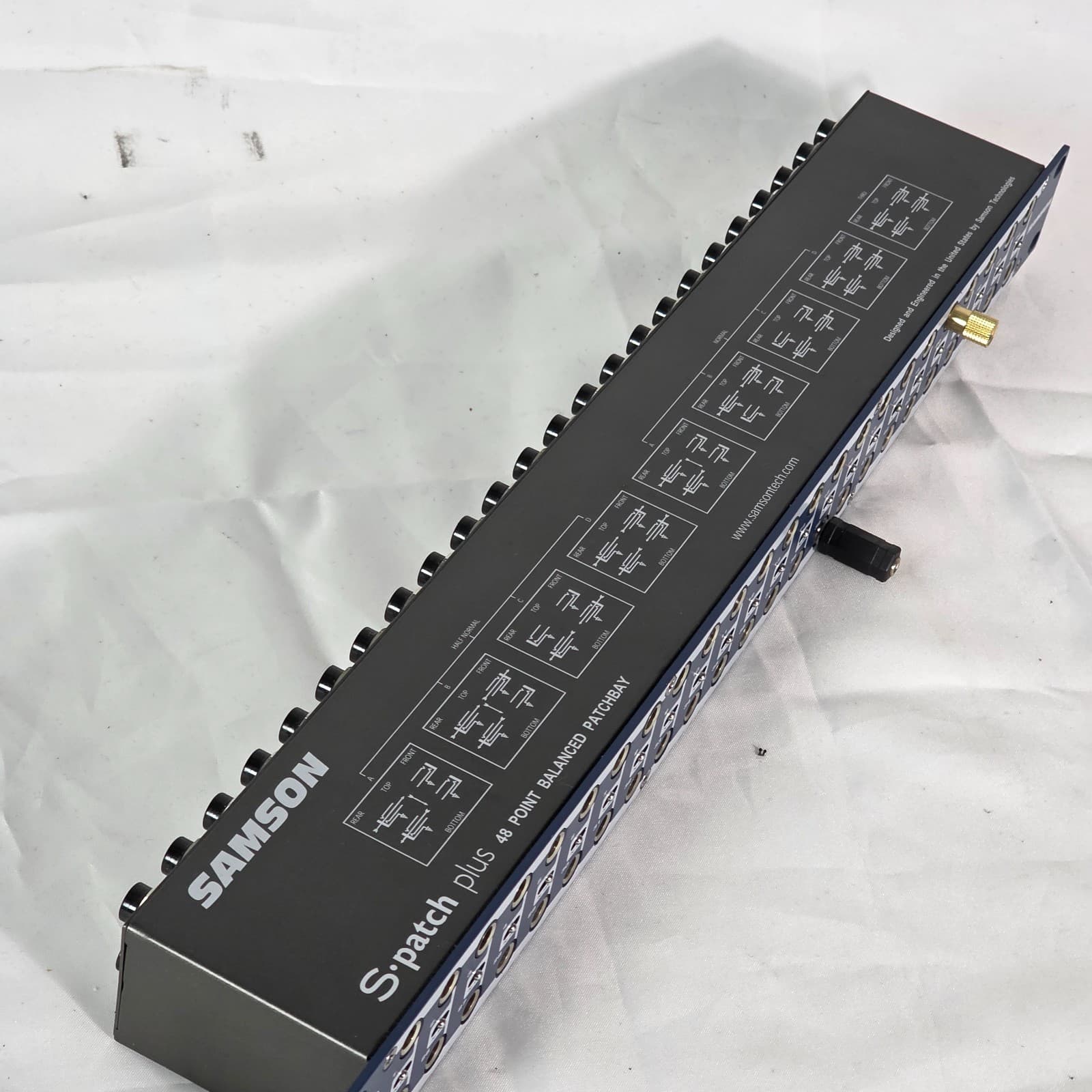 Samson S-Patch Plus 48-Point Balanced Audio Patchbay with 1/4 Inch Phone Jacks - Thumbnail 9
