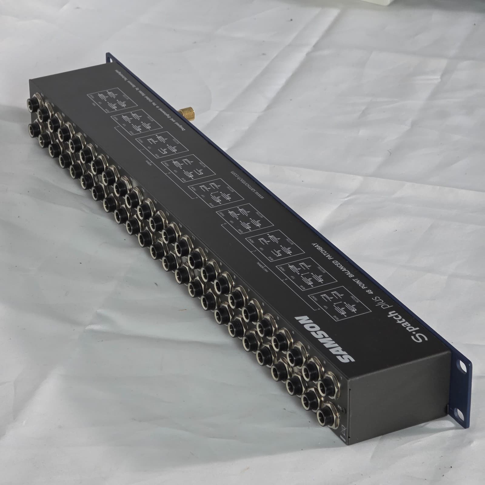 Samson S-Patch Plus 48-Point Balanced Audio Patchbay with 1/4 Inch Phone Jacks - Thumbnail 5