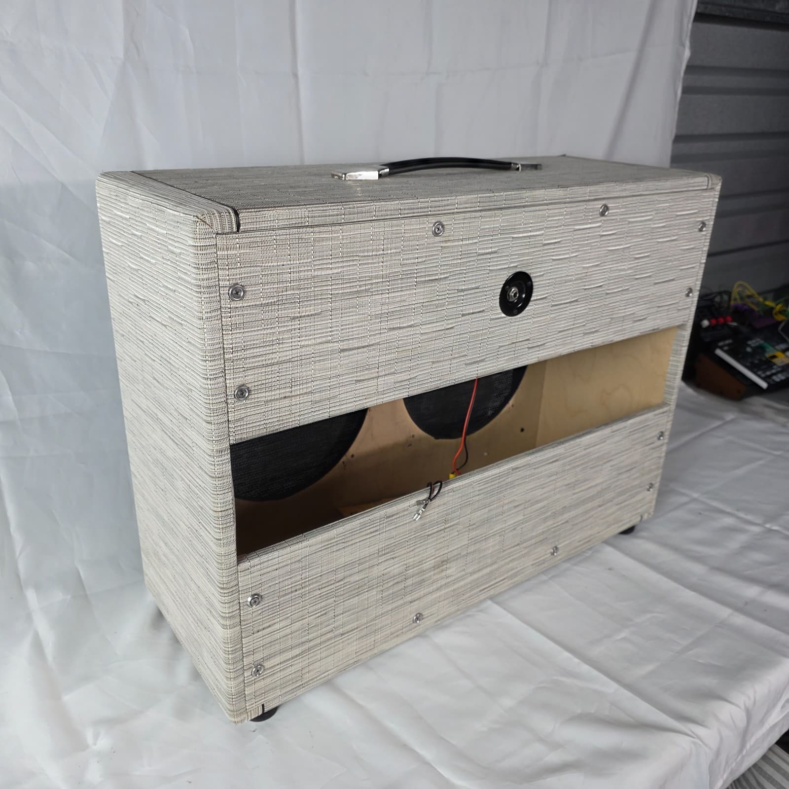 Morgan Amplification AC20 2x12 Guitar Speaker Cabinet Gold Twilight Black No Spk - Thumbnail 8