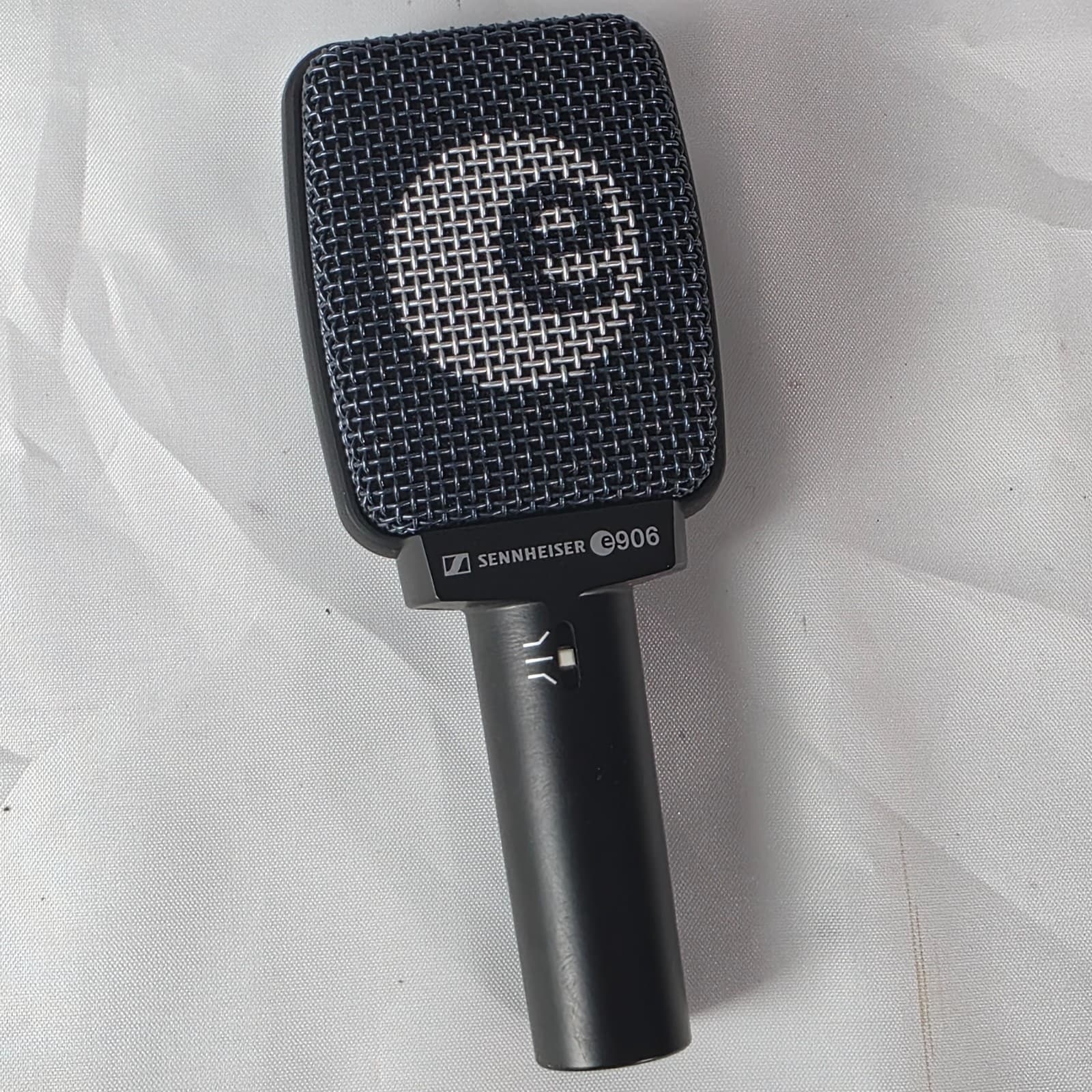 Sennheiser e906 Professional Dynamic Instrument Microphone for Guitar Amp Black - Thumbnail 2