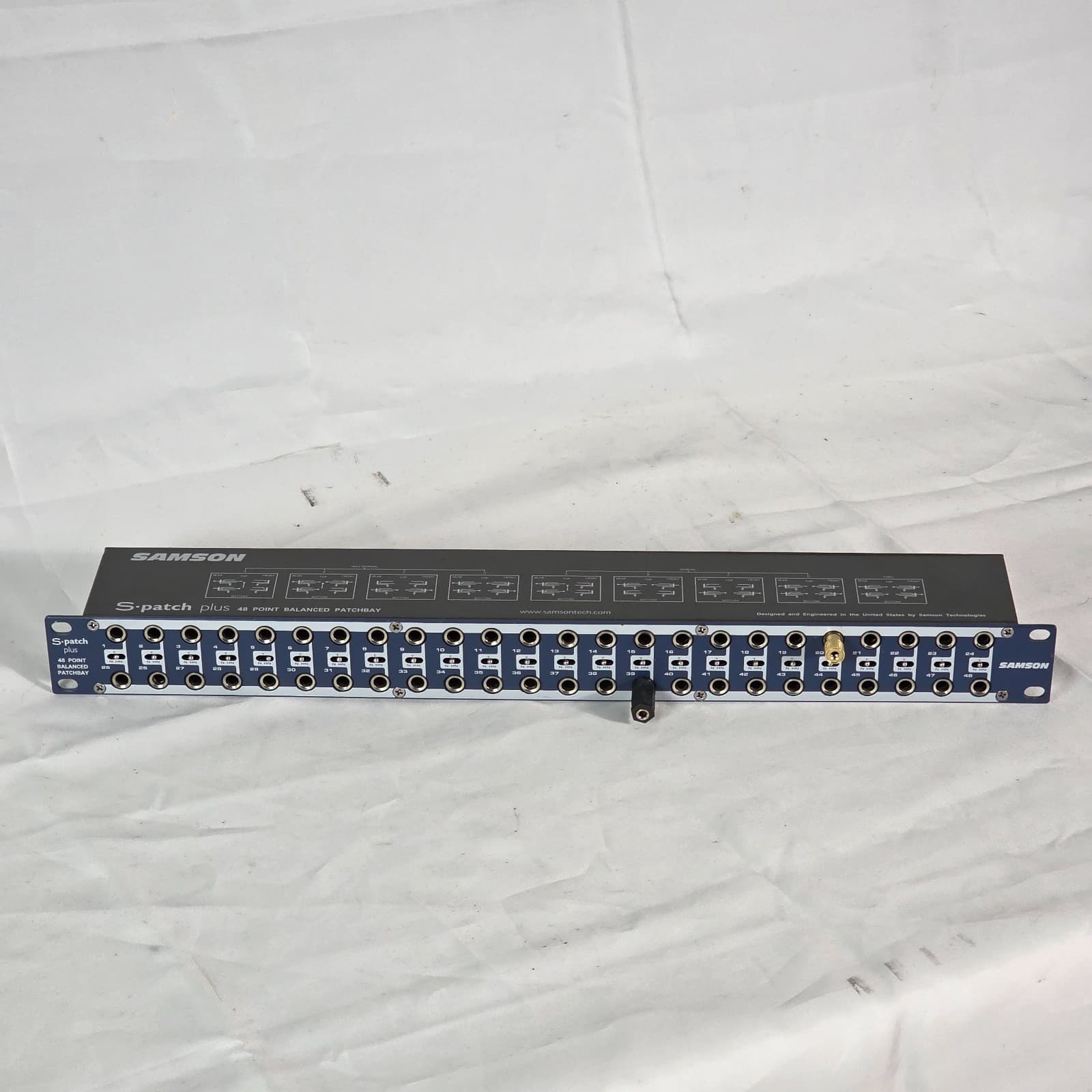 Samson S-Patch Plus 48-Point Balanced Audio Patchbay with 1/4 Inch Phone Jacks - Thumbnail 11