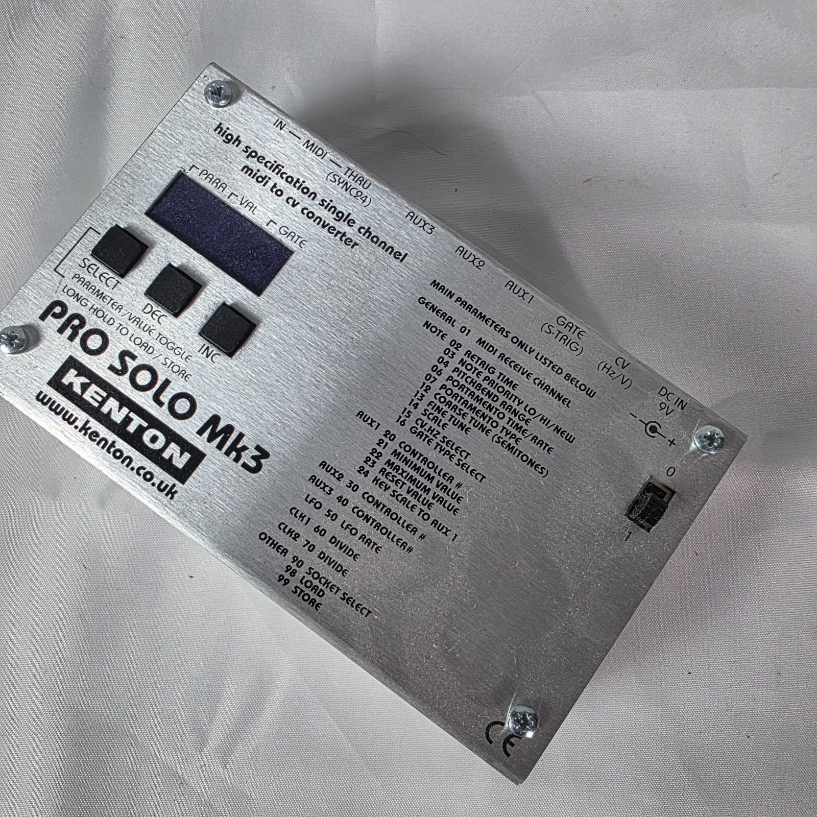 KNAS Ekdahl Moisturizer Analog Spring Reverb / Filter / LFO Effects Pedal Silver - Thumbnail 2