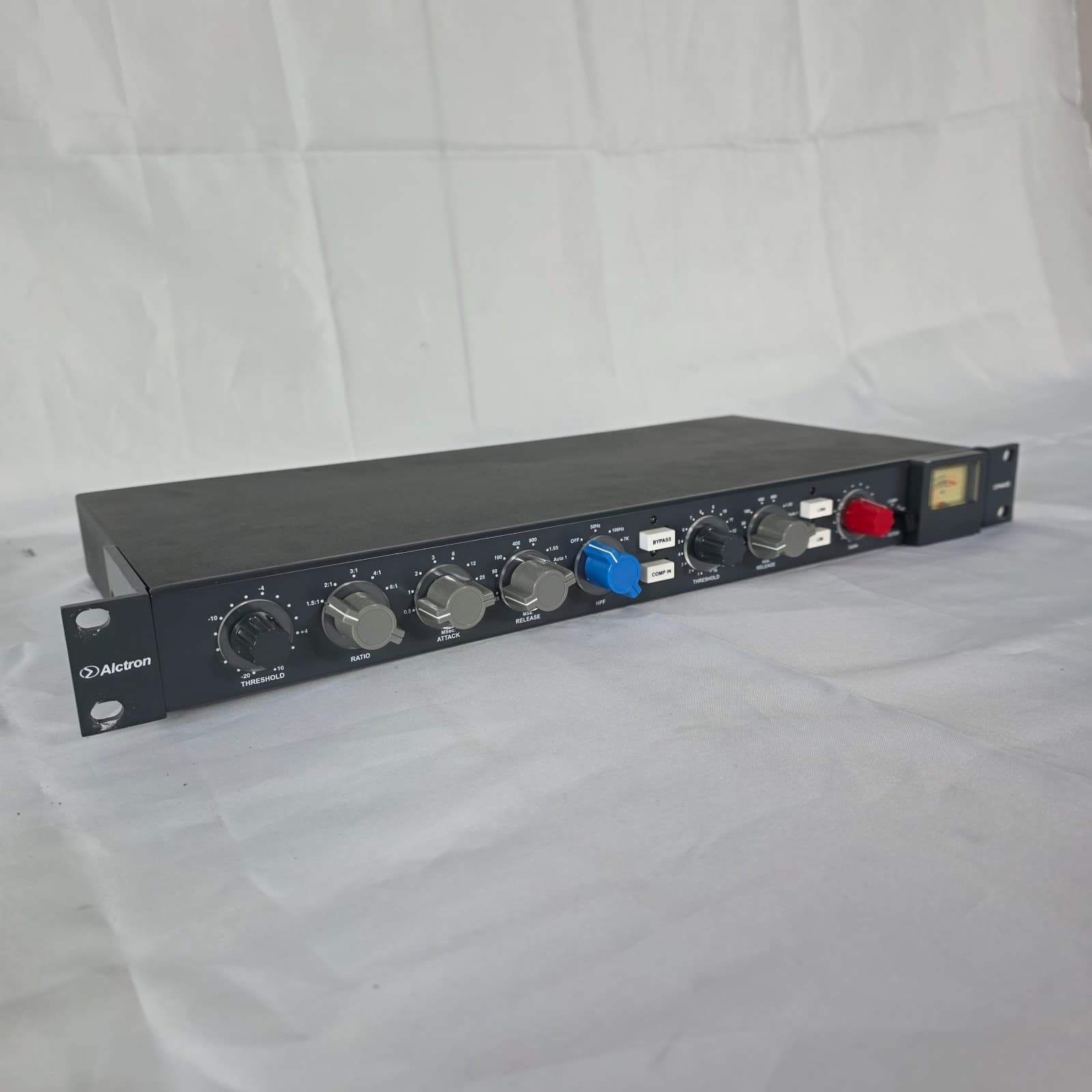 Alctron CP540 V2 Mono Compressor/Limiter - Discrete Class-A Vintage Style Rack - Thumbnail 3