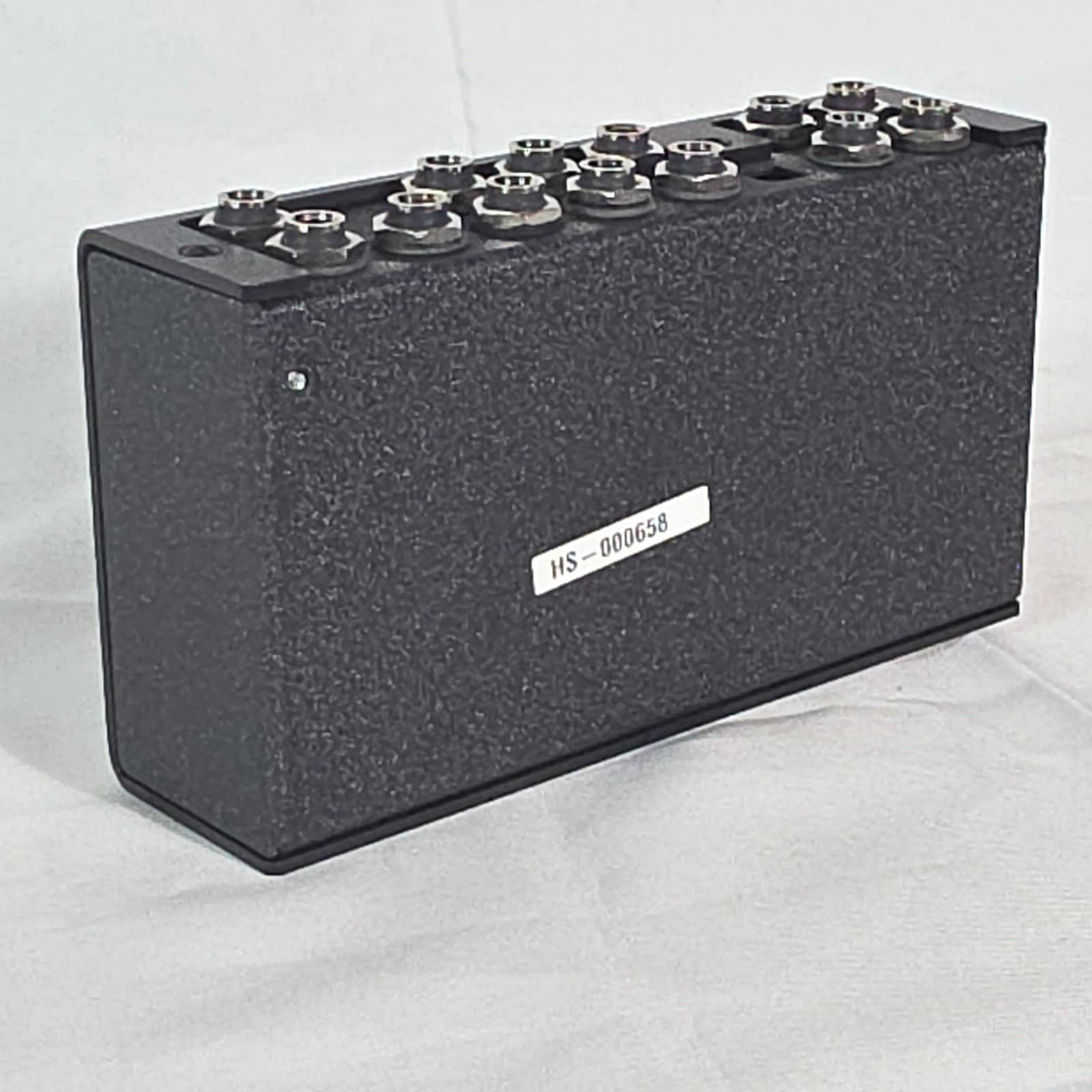 Mesa/Boogie Head-Track Amp & FX Loop Switcher A/B Box for Two Heads - Black - Thumbnail 7