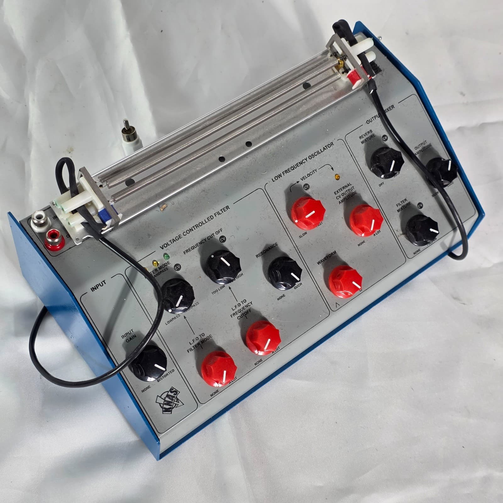 KNAS Ekdahl Moisturizer Analog Spring Reverb / Filter / LFO Effects Pedal Silver - Thumbnail 4