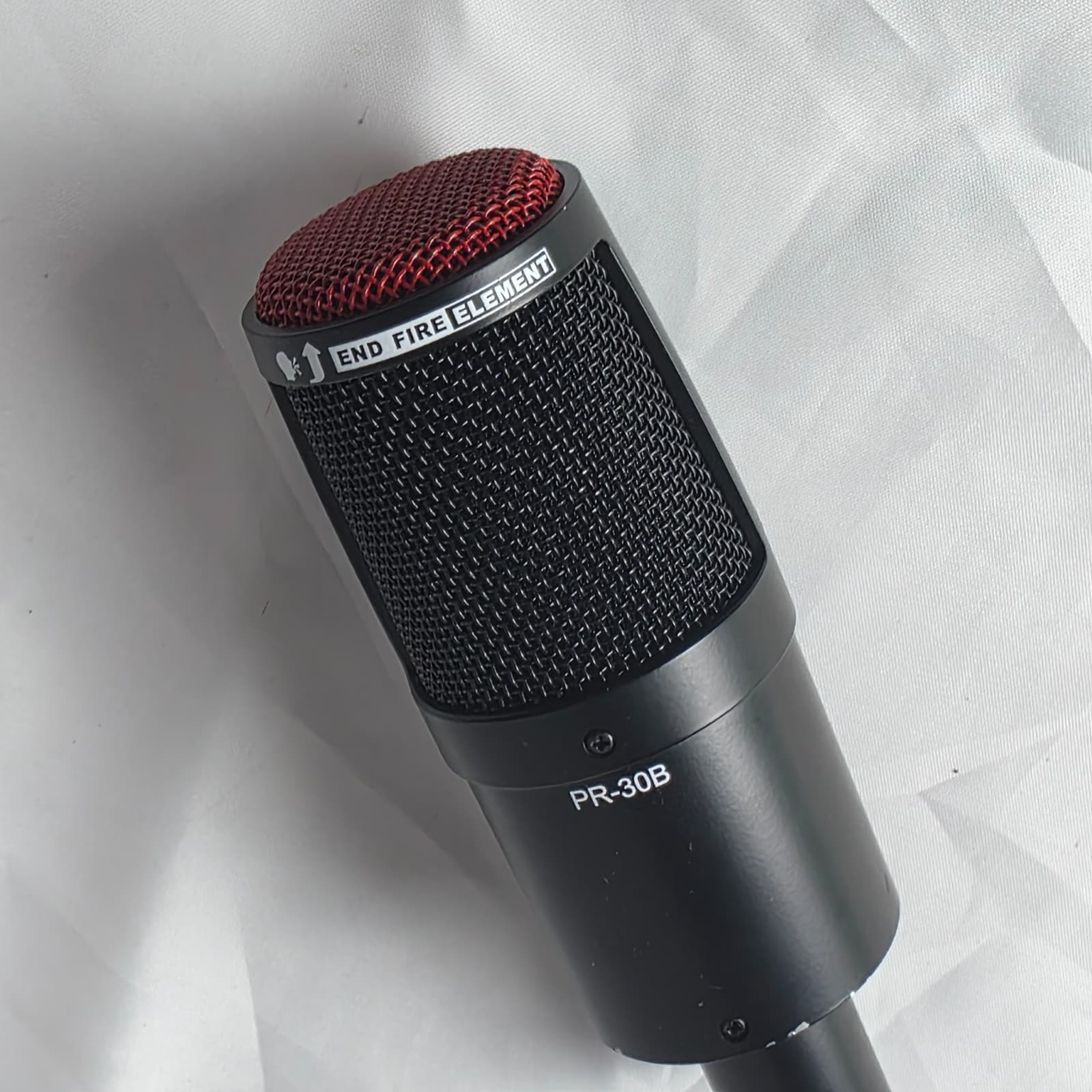 Heil Sound PR-30B Diaphragm Dynamic Cardioid Studio Microphone - Matte Black - Thumbnail 7