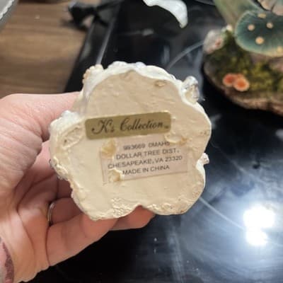 K’s Collection Vintage Ceramic Angel With Wings Holding Silver Apples - Thumbnail 3