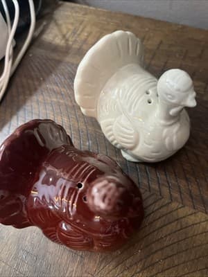 turkey salt and pepper shakers vintage japan - Thumbnail 2