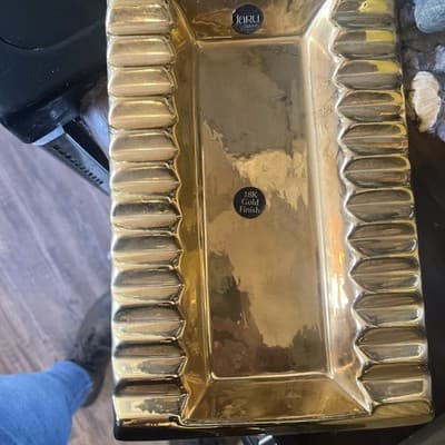 Jaru 1977 #8505 Rectangle 18k Gold Finish Tray With Border Crimped 6.5 X 9.5” - Image 1