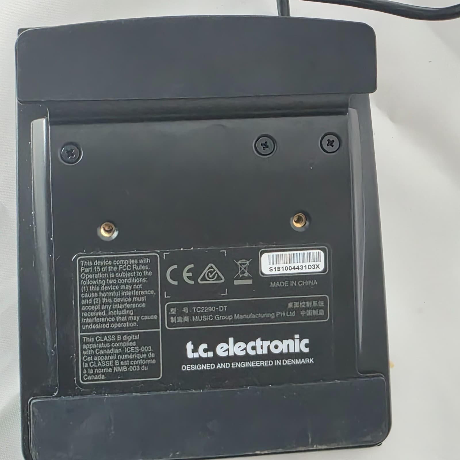 TC Electronic TC2290-DT Dynamic Digital Delay Desktop Controller with USB Black - Thumbnail 5