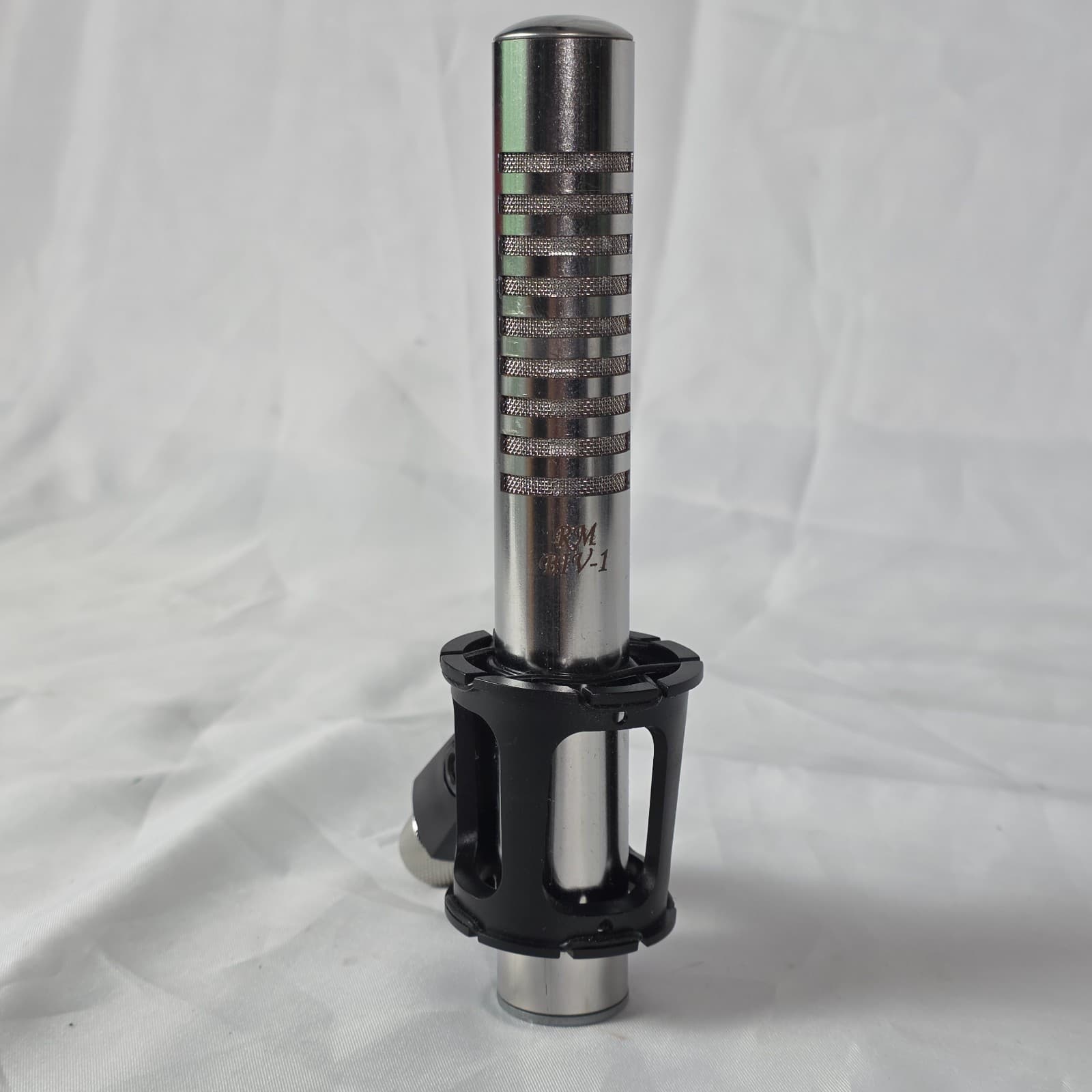 Bash Audio RM BIV-1 Silver Pure Aluminum Figure-8 Passive Ribbon Microphone - Thumbnail 2