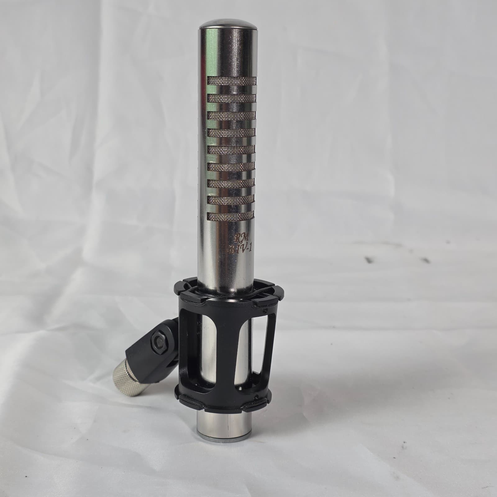 Bash Audio RM BIV-1 Silver Pure Aluminum Figure-8 Passive Ribbon Microphone - Image 1