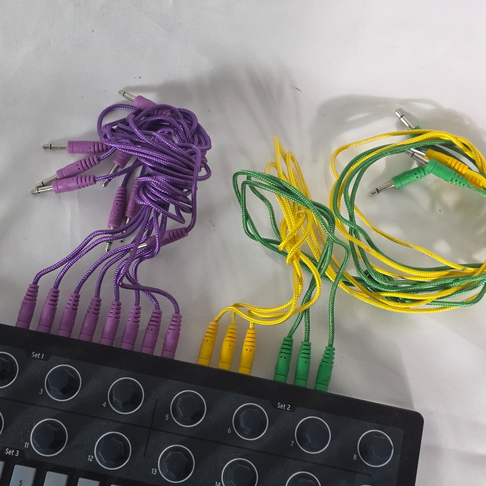 Arturia BeatStep Pro Ultimate Pad Audio Controller & Sequencer MIDI Controller - Thumbnail 7