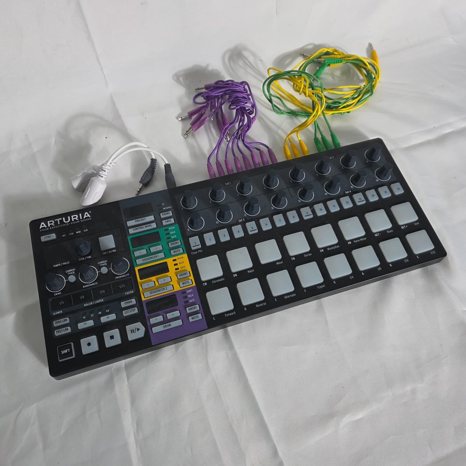 Arturia BeatStep Pro Ultimate Pad Audio Controller & Sequencer MIDI Controller - Image 1