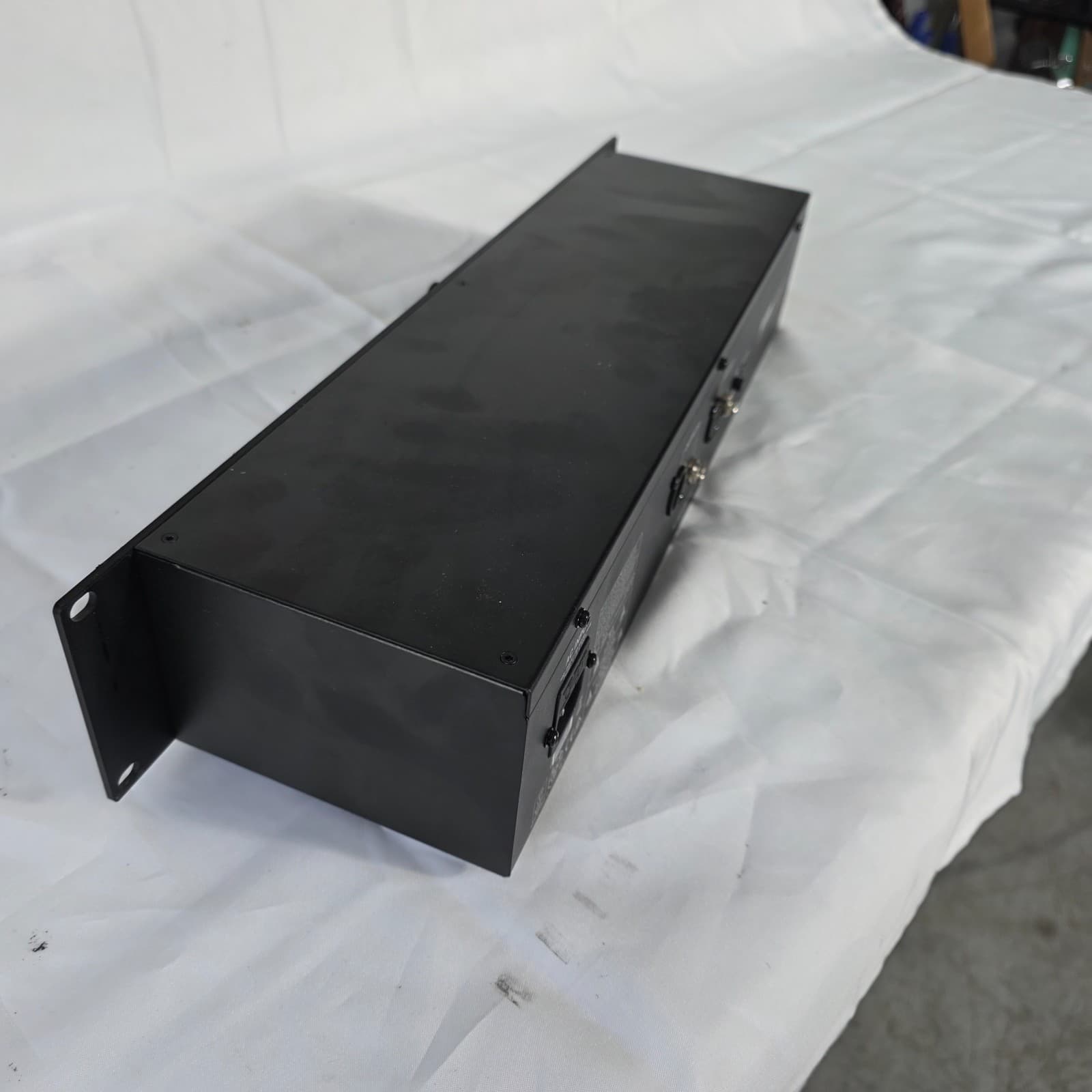 Klark Teknik 76-KT Classic FET-Style Compressor Limiting Amplifier - Rack Mount - Thumbnail 7