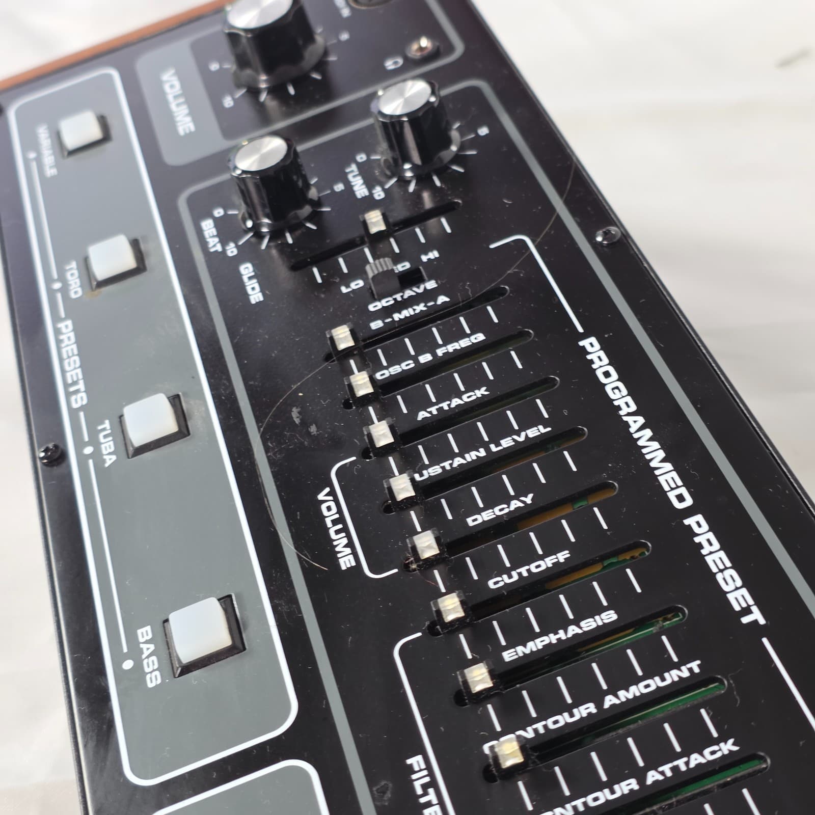 Behringer Toro Classic Analog Bass Synthesizer Module/Taurus Revived - Black - Thumbnail 4