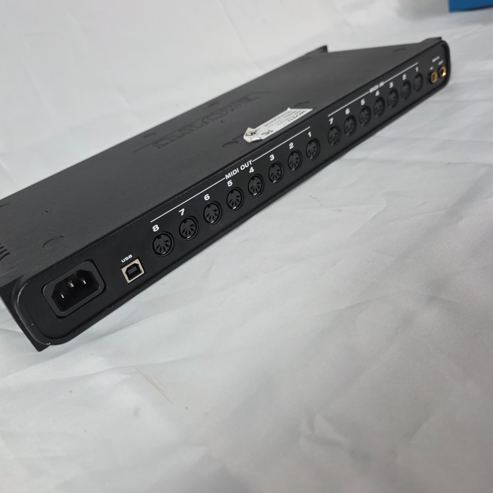 MOTU MIDI Express XT USB 8x8 Black MIDI Interface & Synchronizer - 128 Channels - Thumbnail 16