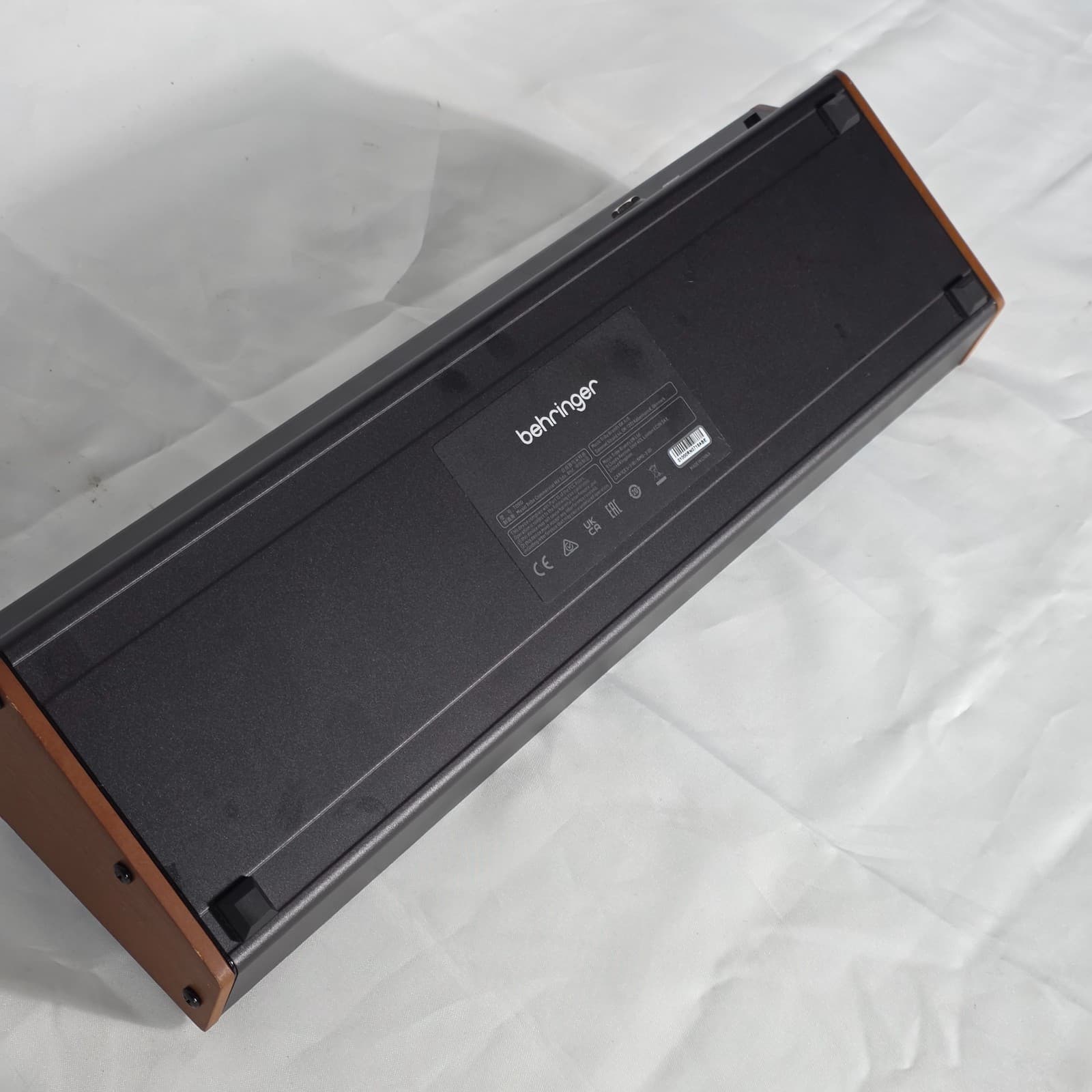 Behringer Toro Classic Analog Bass Synthesizer Module/Taurus Revived - Black - Thumbnail 11