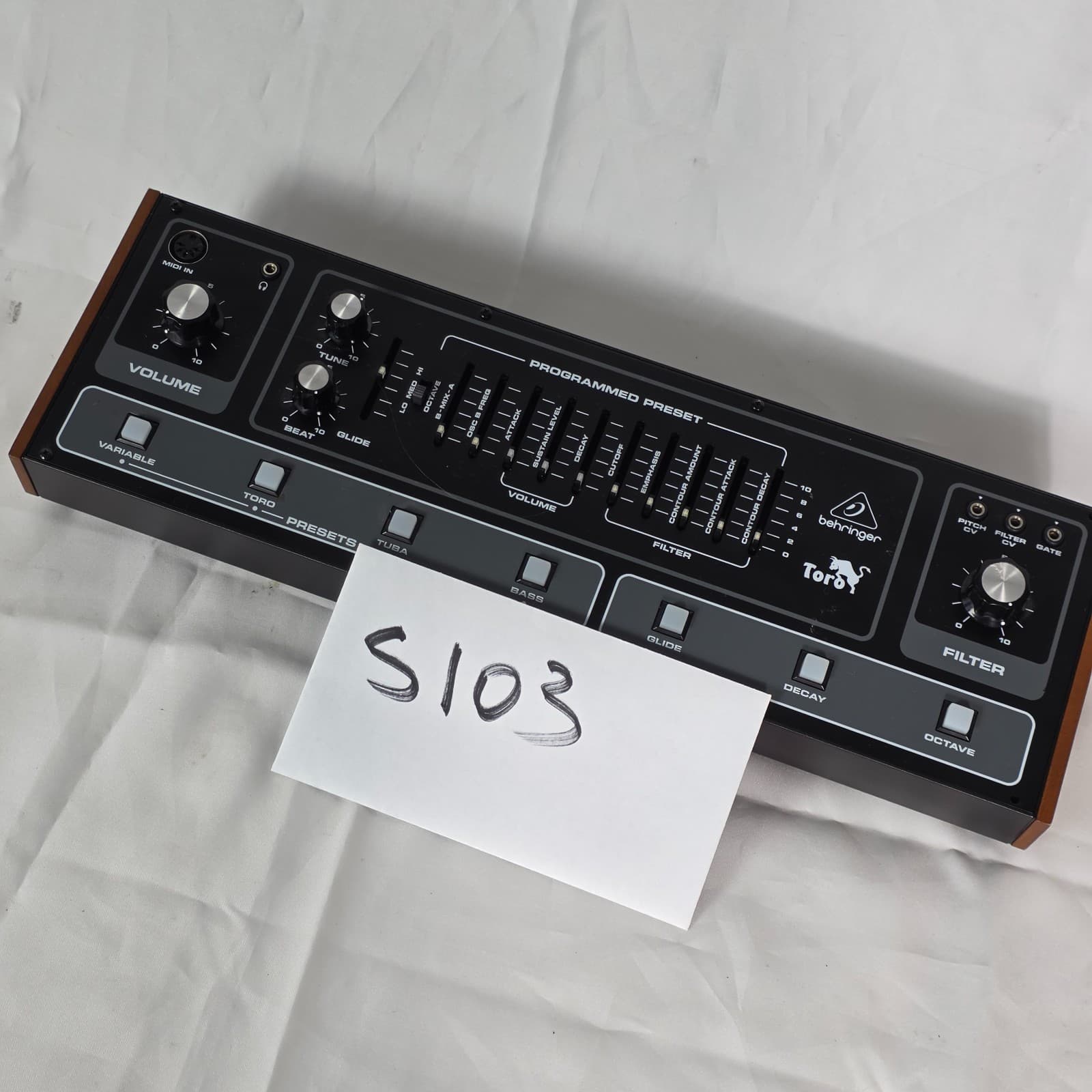 Behringer Toro Classic Analog Bass Synthesizer Module/Taurus Revived - Black - Thumbnail 13