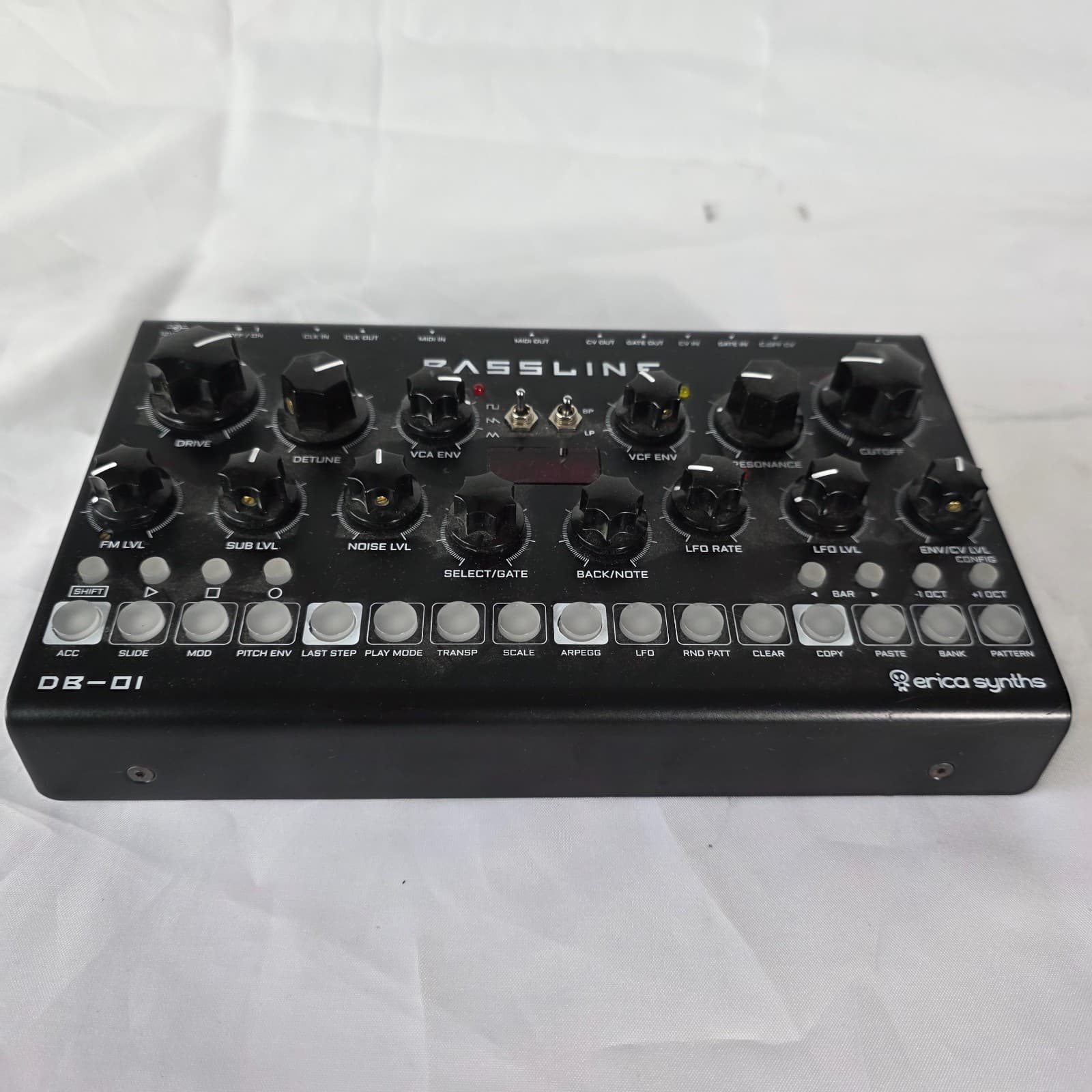 Erica Synths Bassline DB-01 Black Analog Desktop Sound Synthesizer & Sequencer - Thumbnail 5