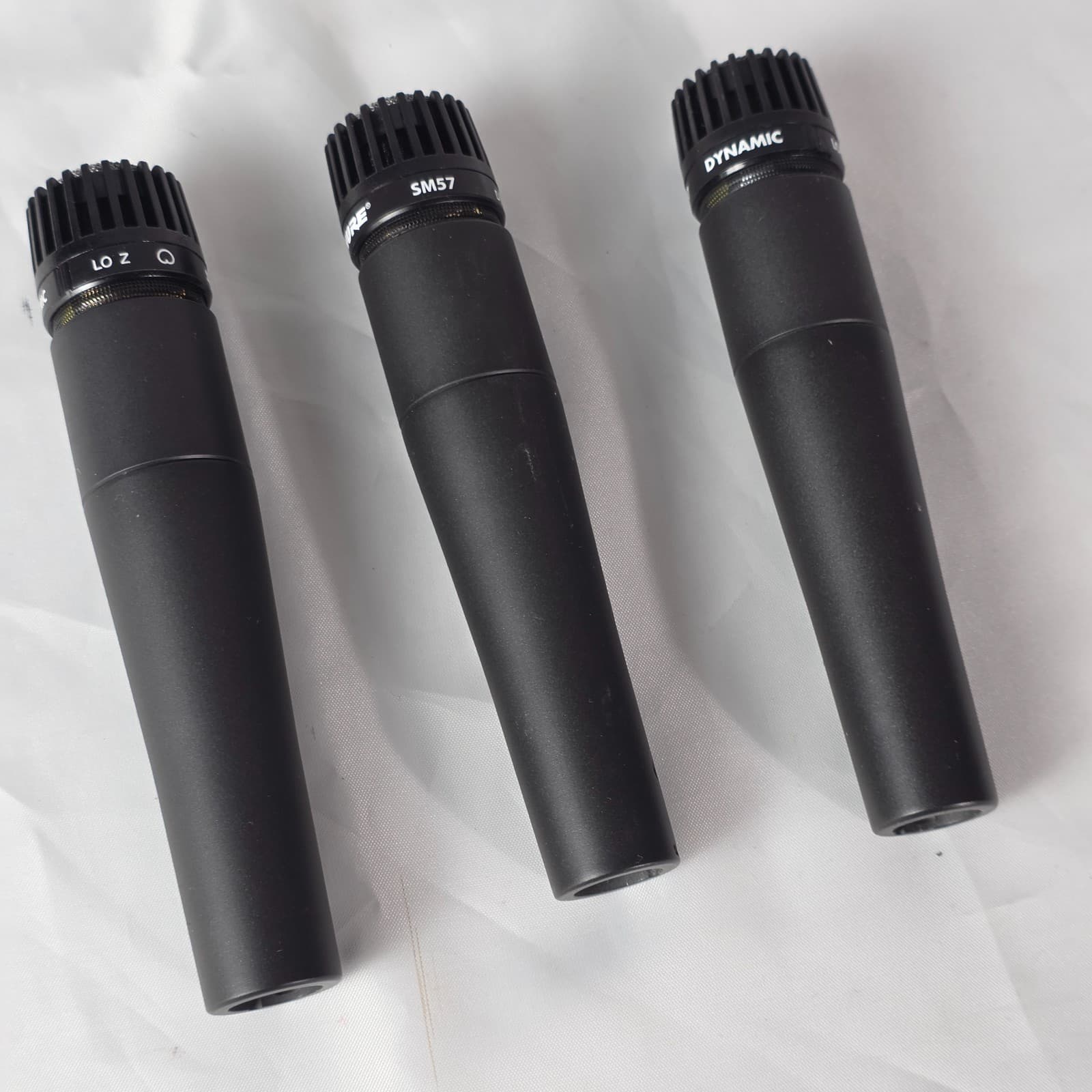 Shure SM57 Wired XLR 3-Pin Dynamic Cardioid Instrument Microphone - Set of 3 - Thumbnail 2