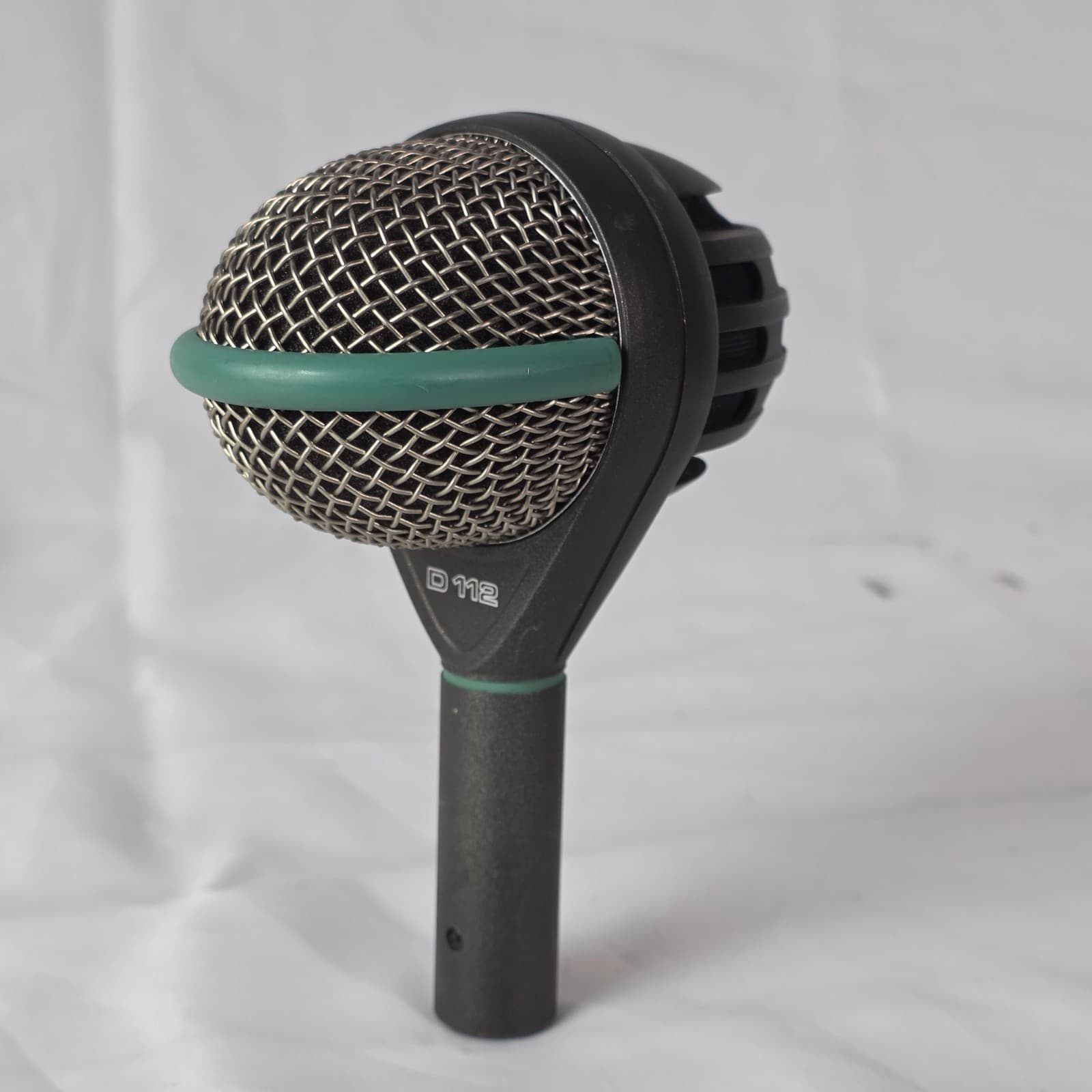 AKG D112 MKII Large Bass Cardioid Professional Dynamic Kick Drum Microphone - Image 1