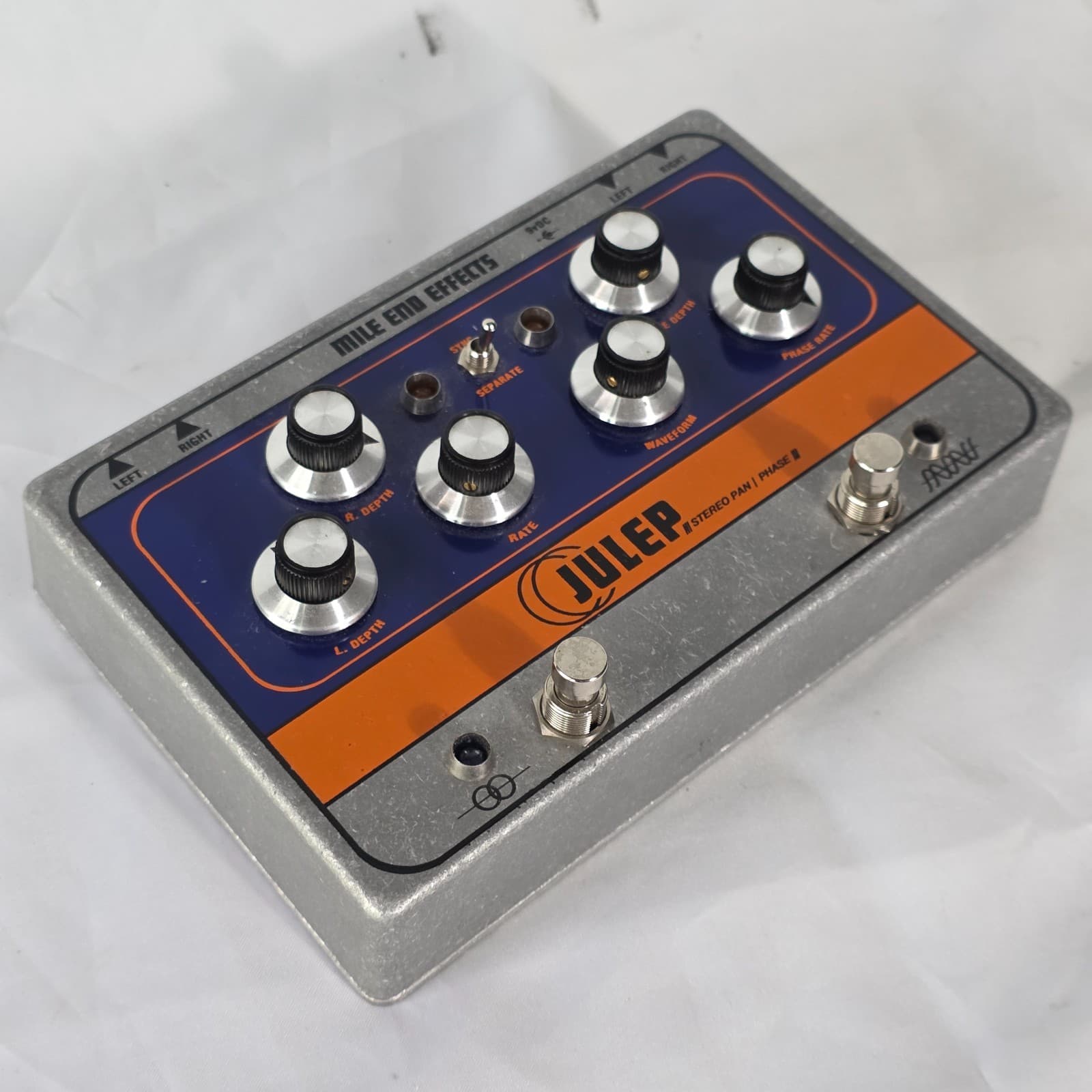 Mile End Effects Julep Stereo Pan Phaser Tremolo Analog Effects Pedal - Silver - Image 1