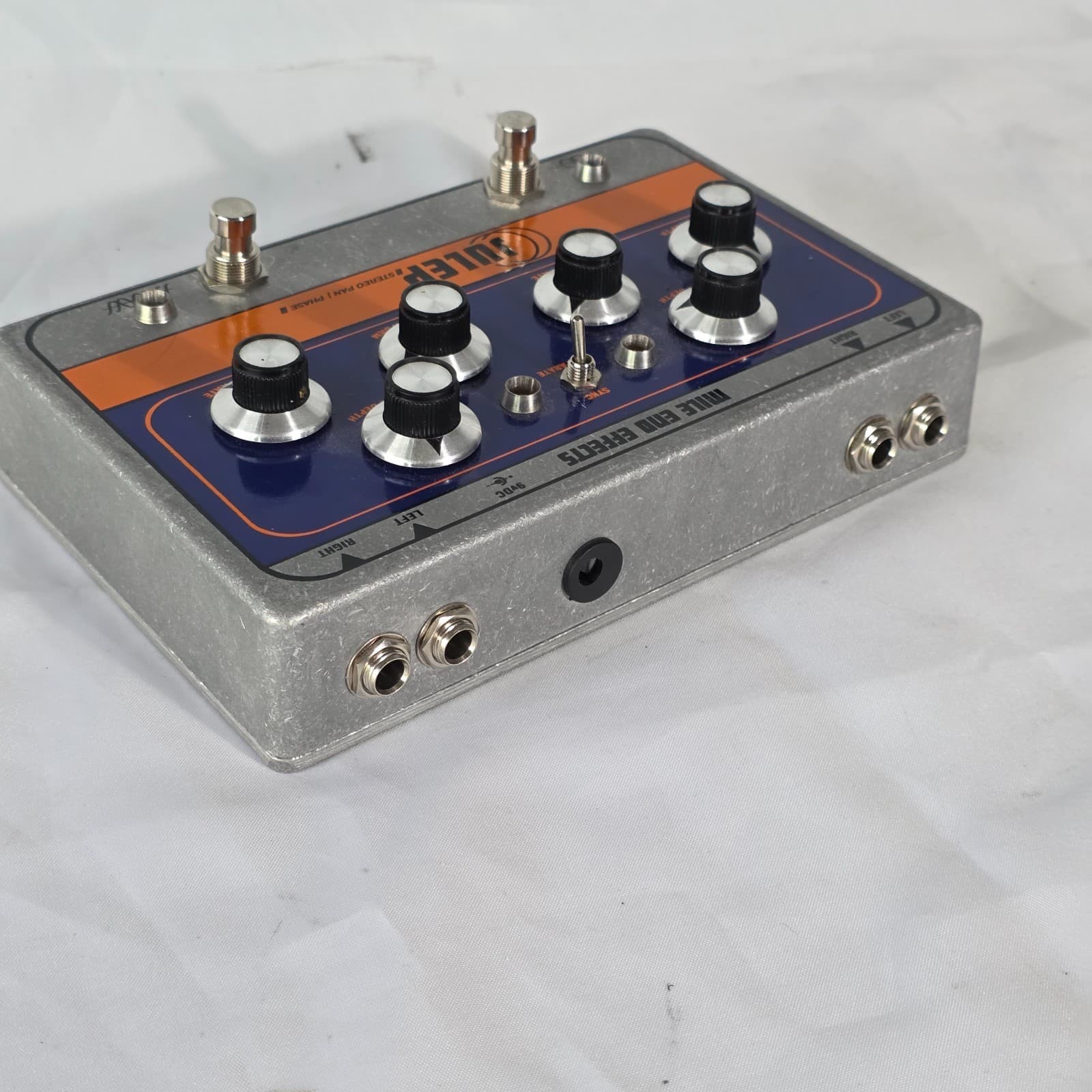 Mile End Effects Julep Stereo Pan Phaser Tremolo Analog Effects Pedal - Silver - Thumbnail 3